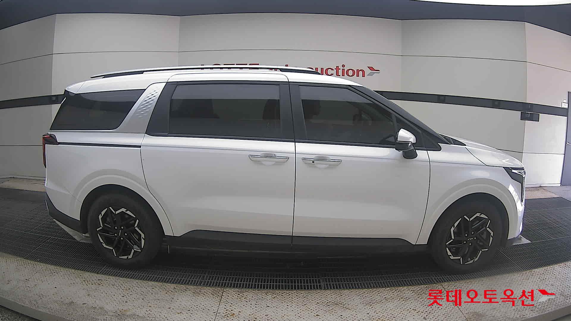 2024 - kia carnival