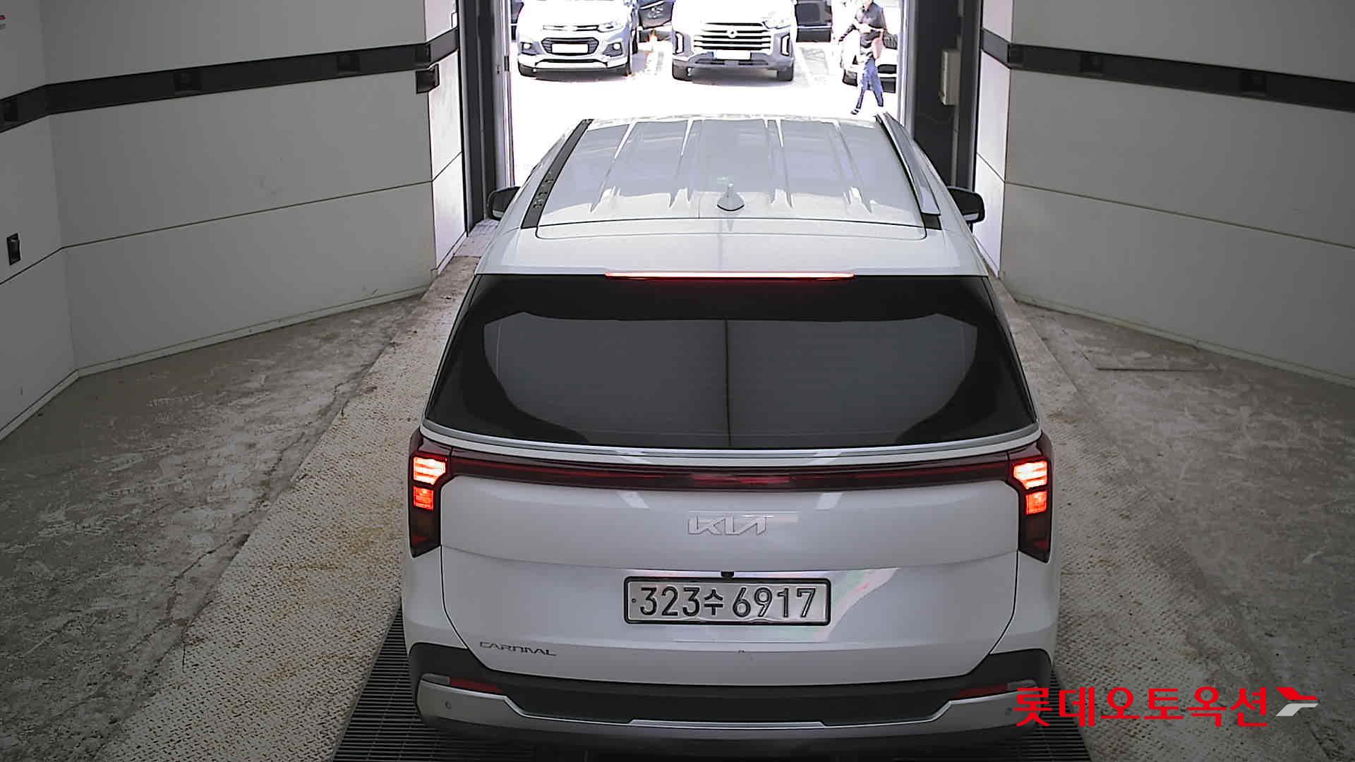 2024 - kia carnival