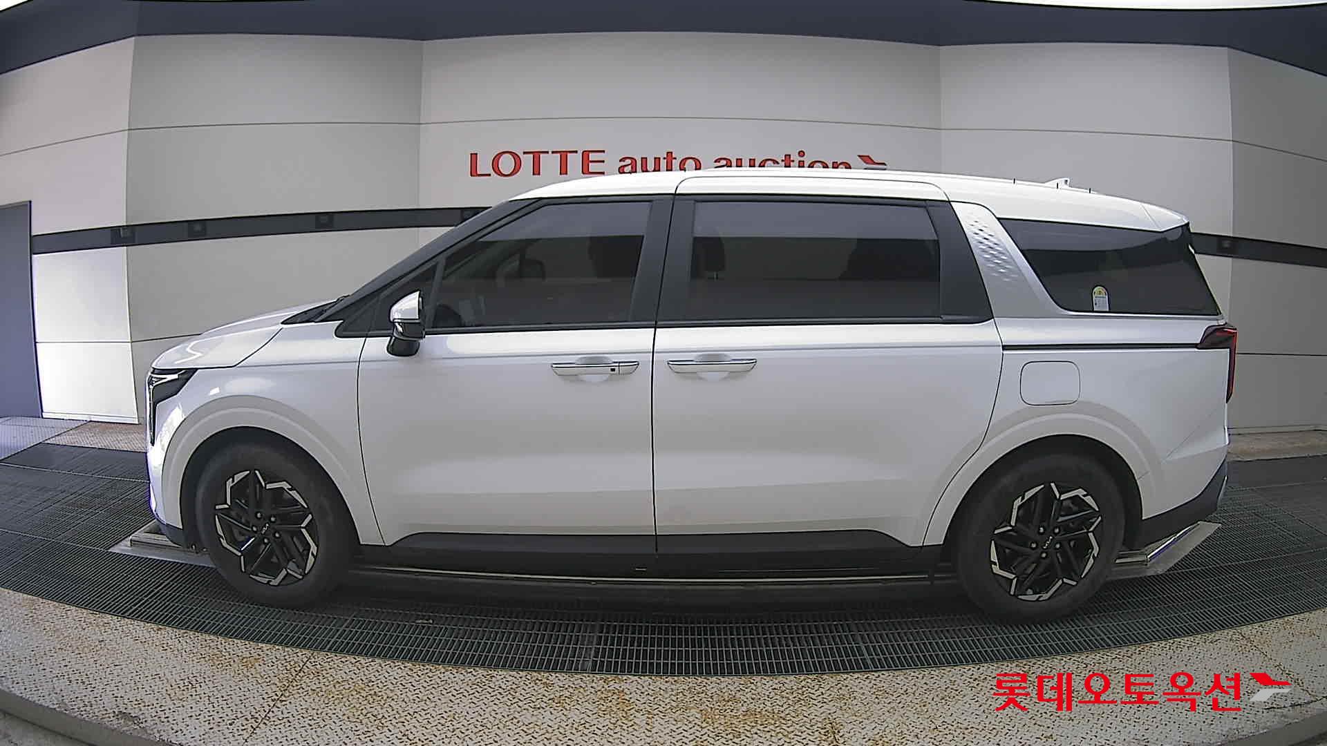 2024 - kia carnival
