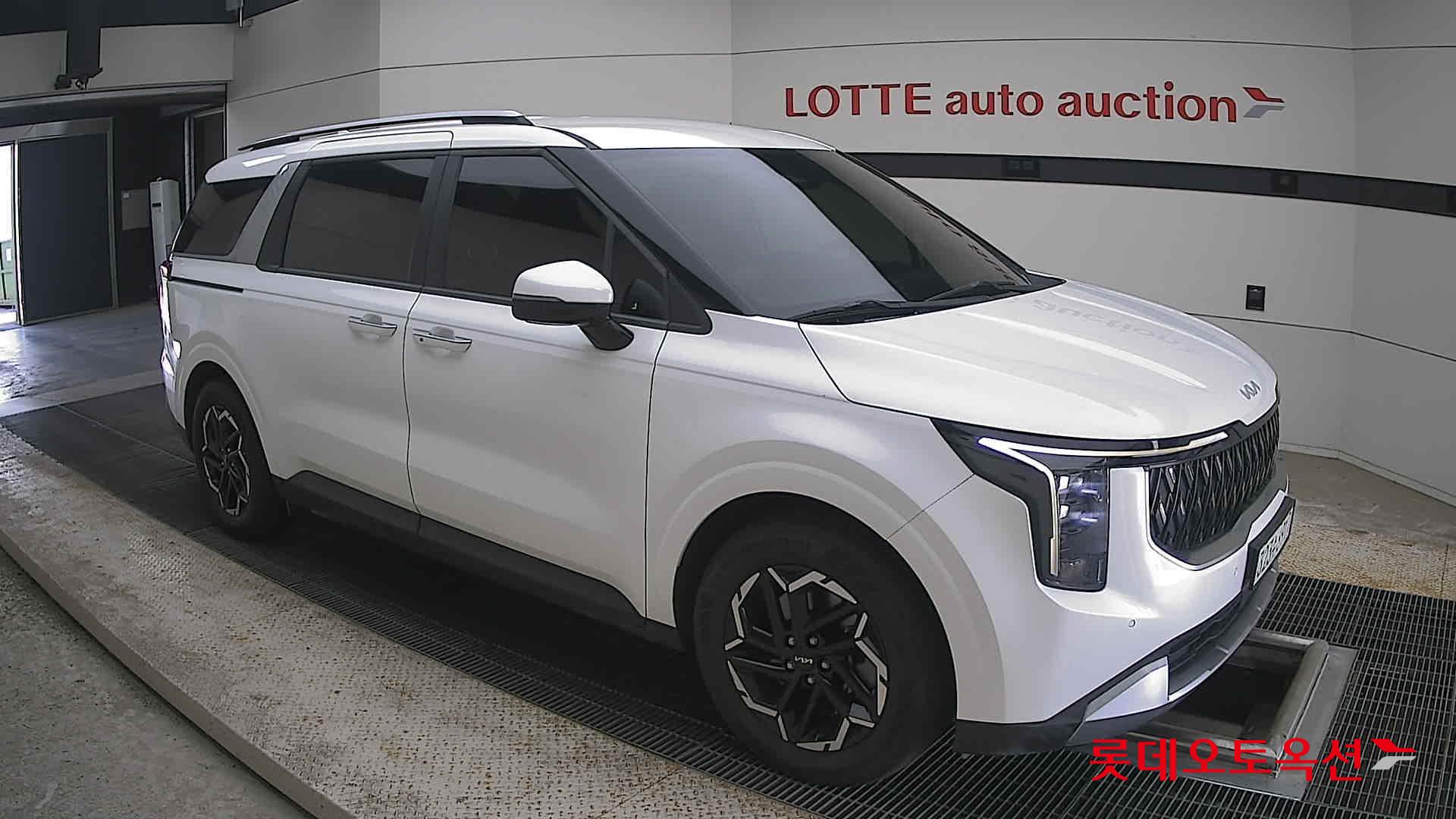 2024 - kia carnival