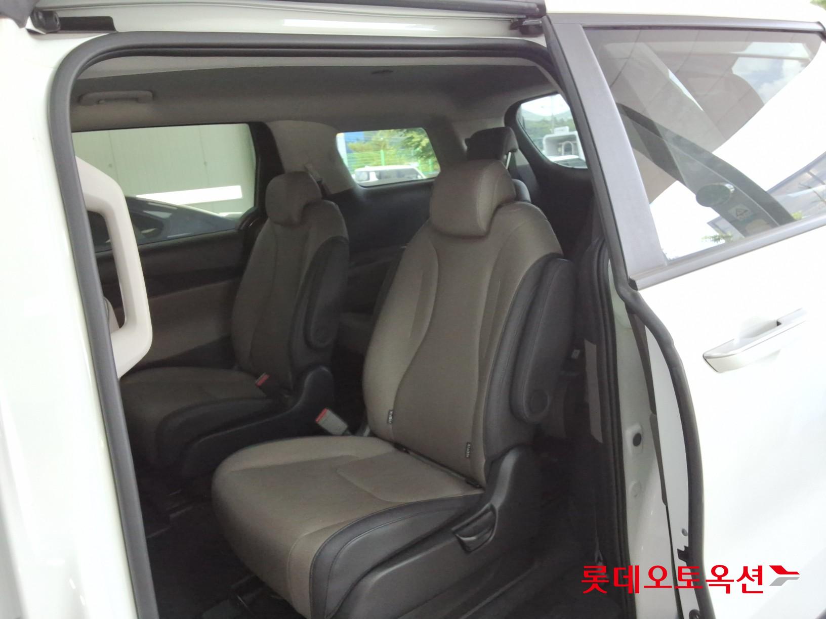 2024 - kia carnival