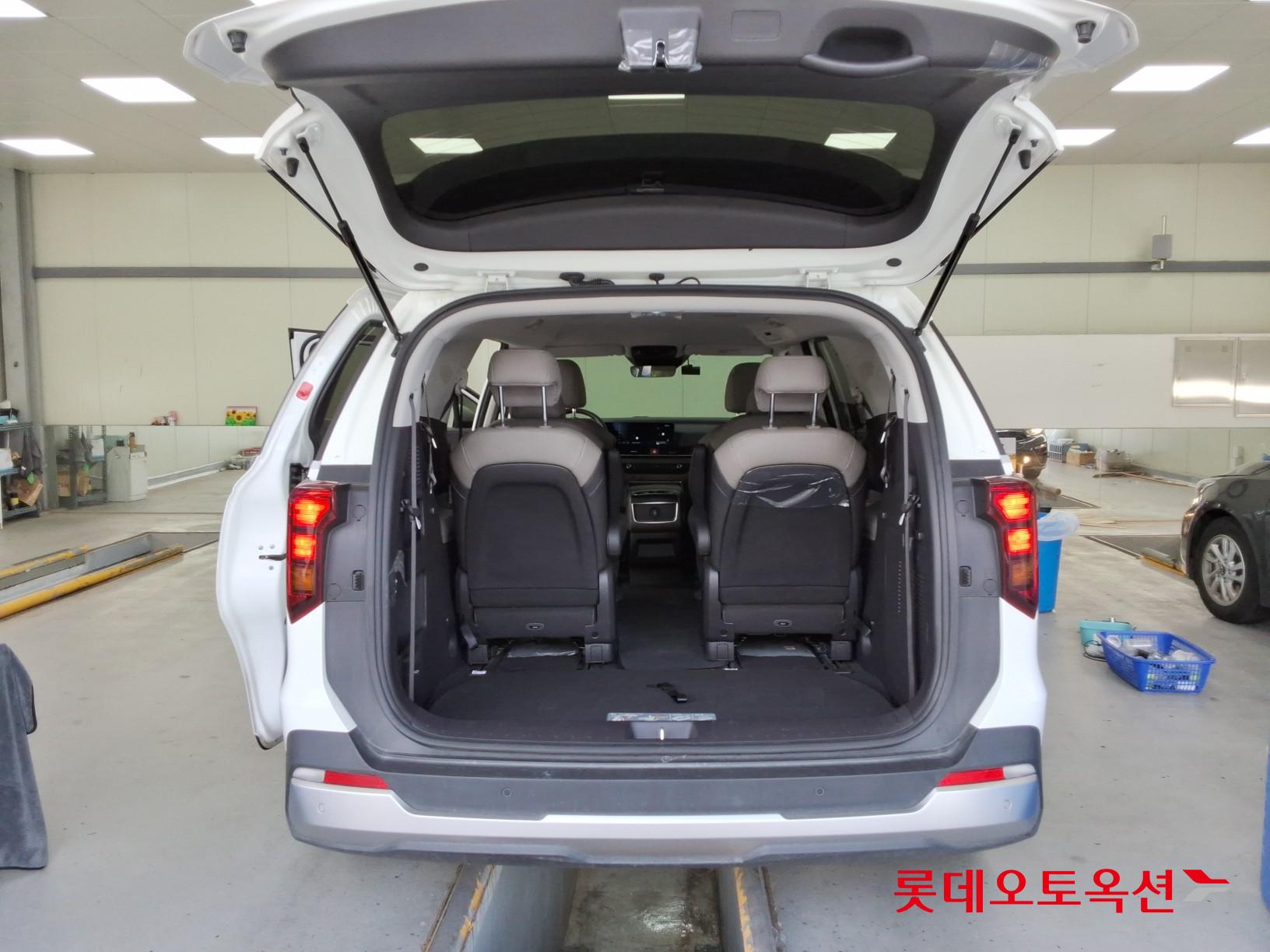 2024 - kia carnival