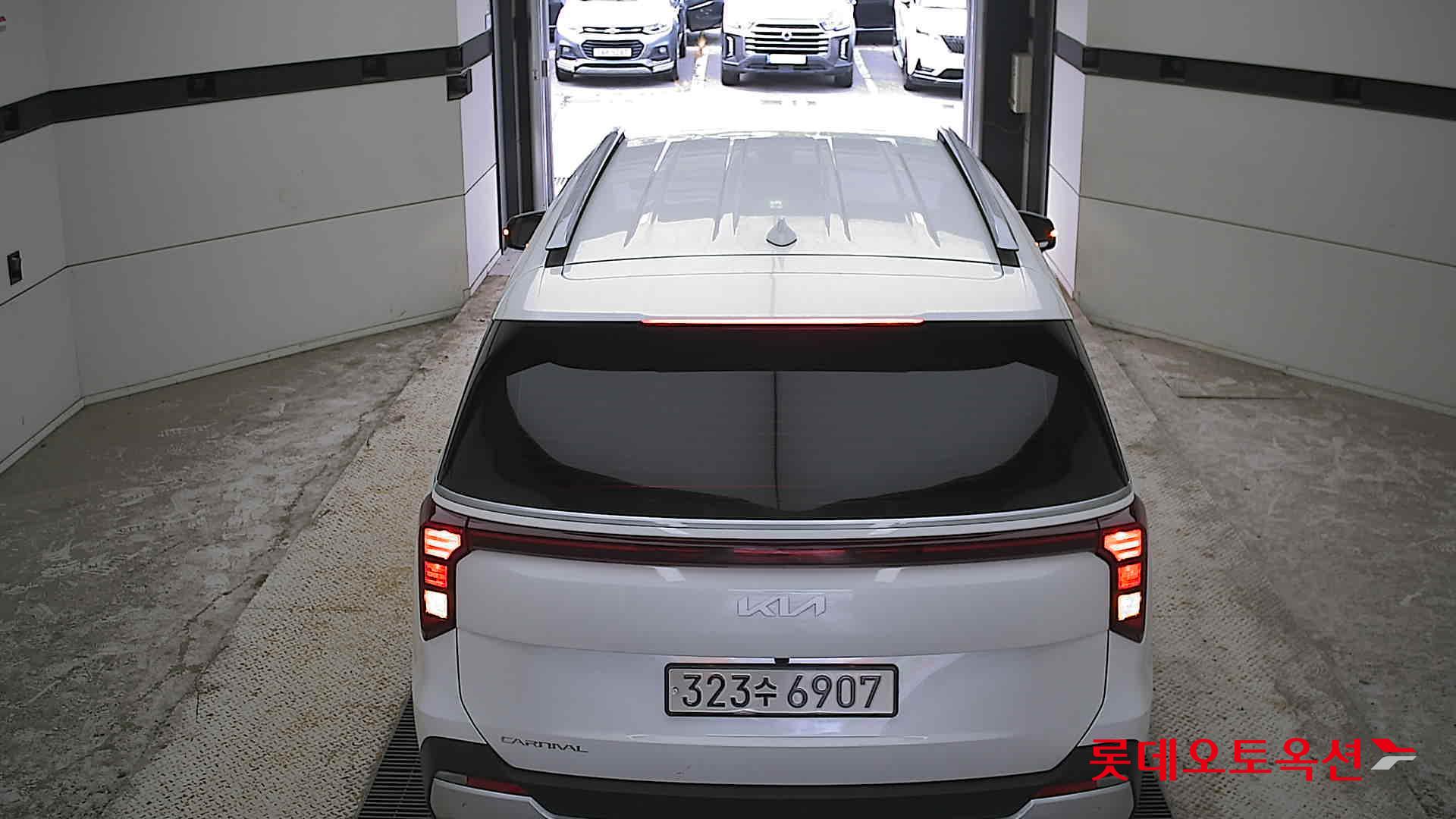 2024 - kia carnival