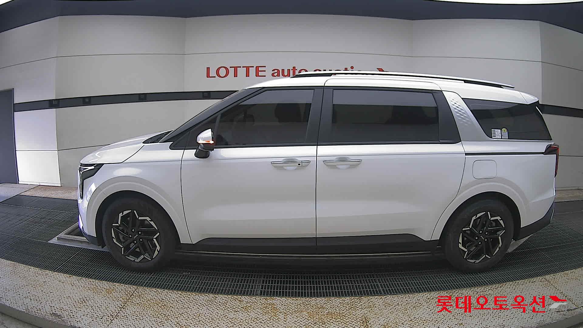 2024 - kia carnival