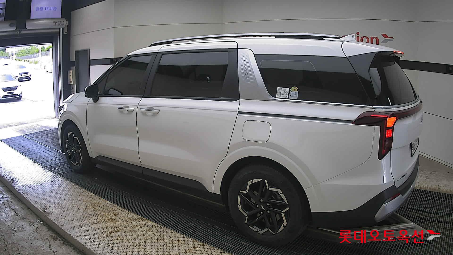 2024 - kia carnival