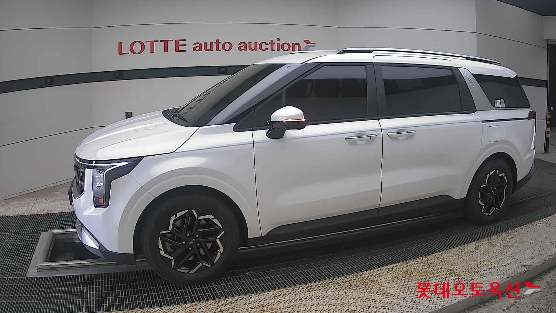 2024 - kia carnival
