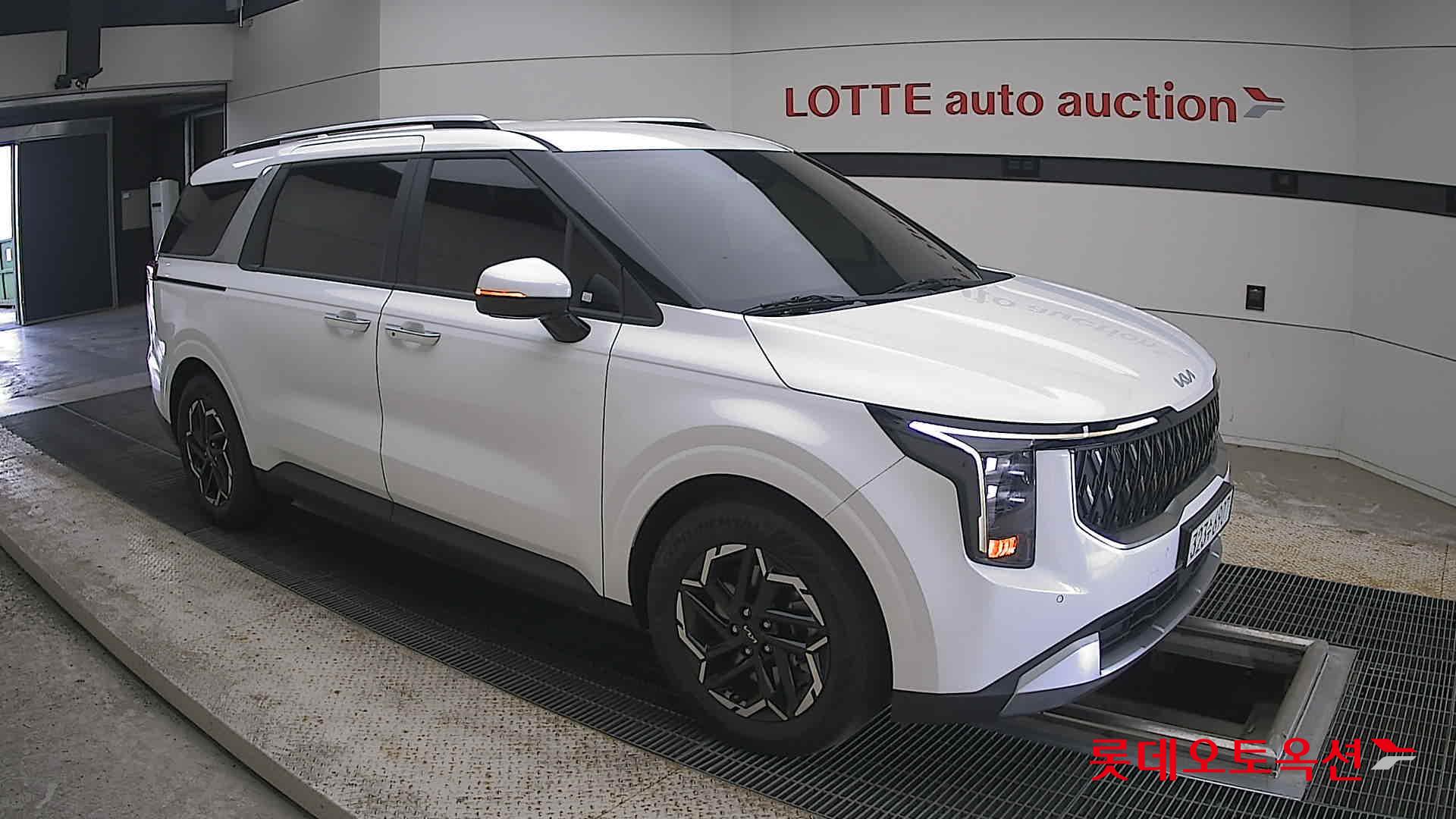 2024 - kia carnival