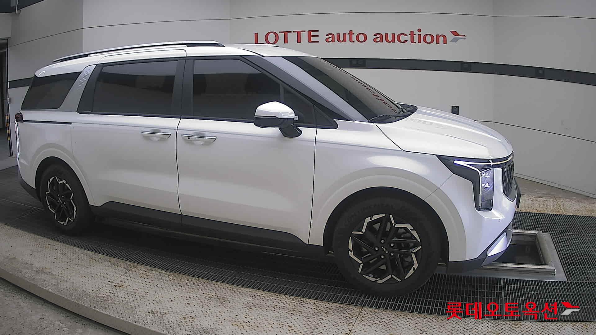 2024 - kia carnival