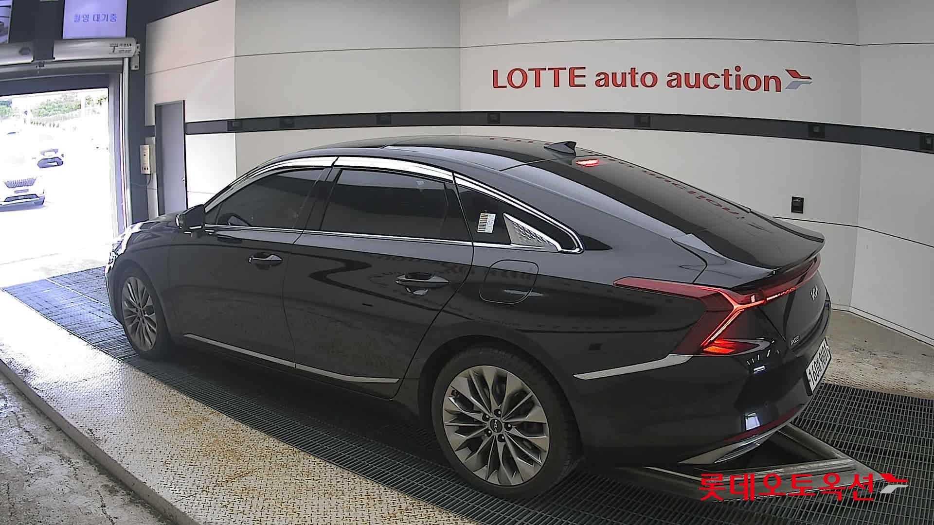 2022 - kia k8