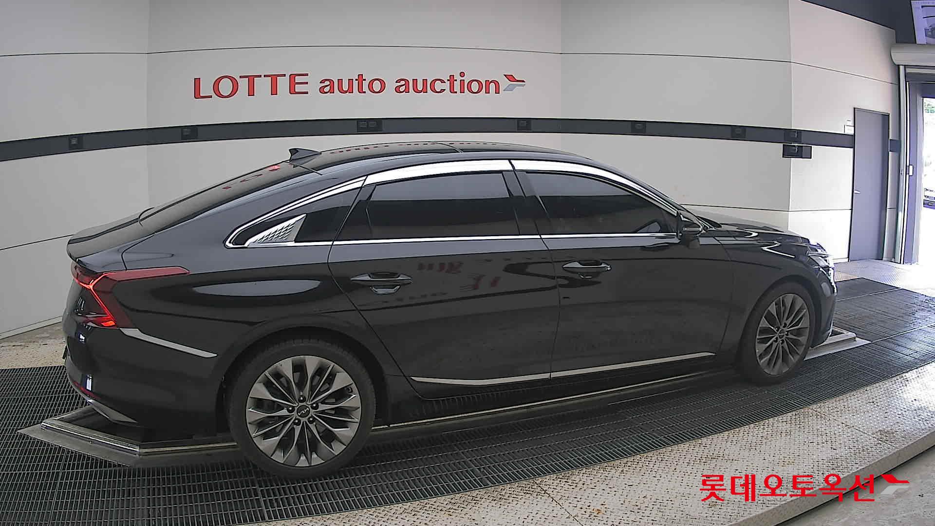 2022 - kia k8