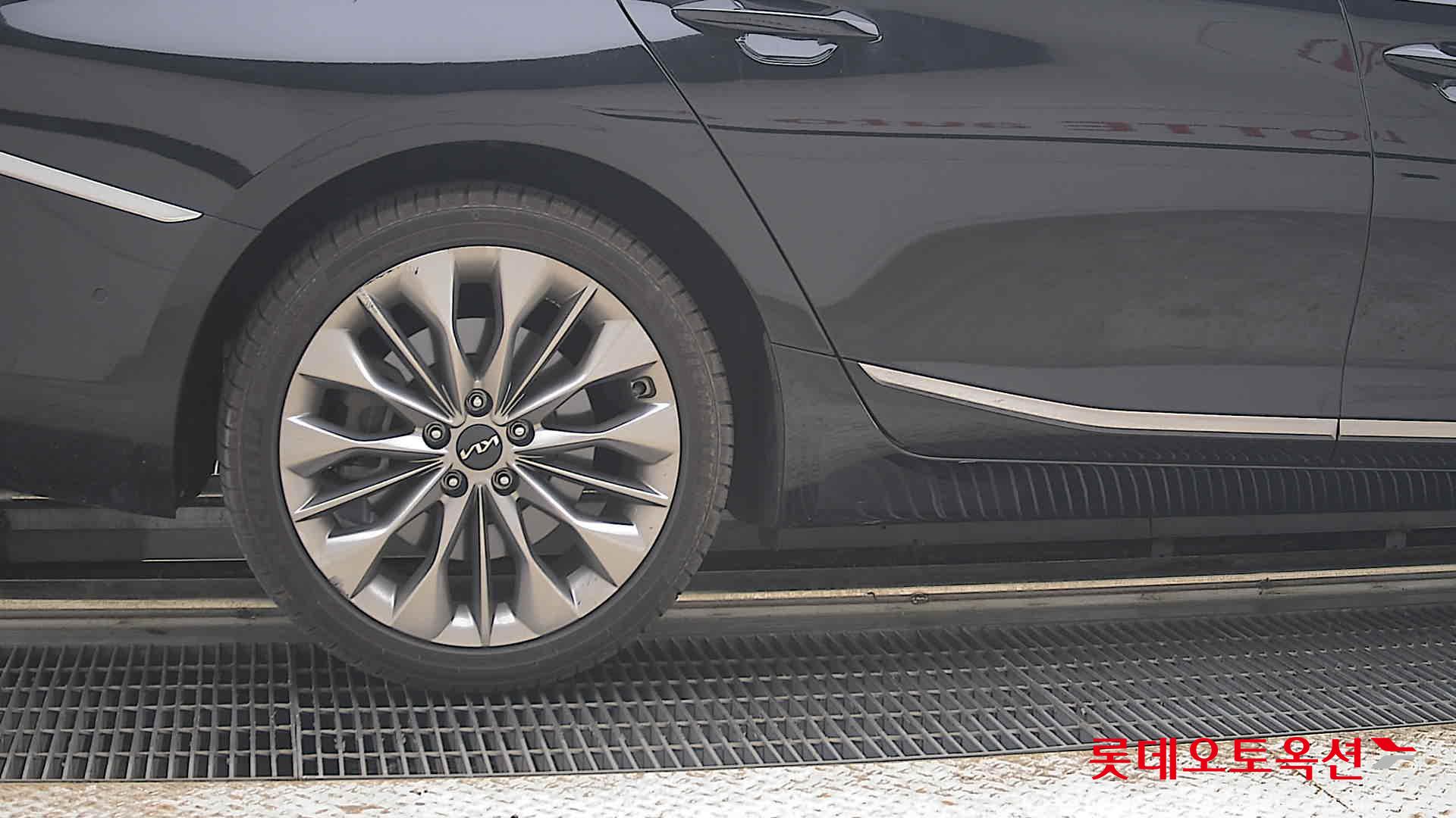 2022 - kia k8