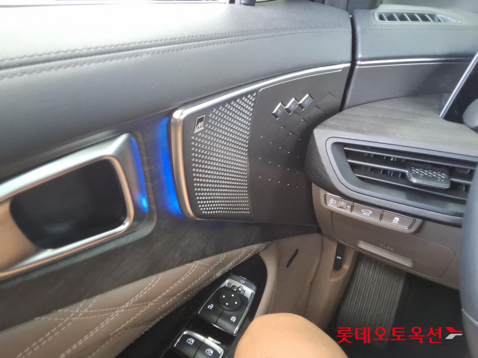 2022 - kia k8