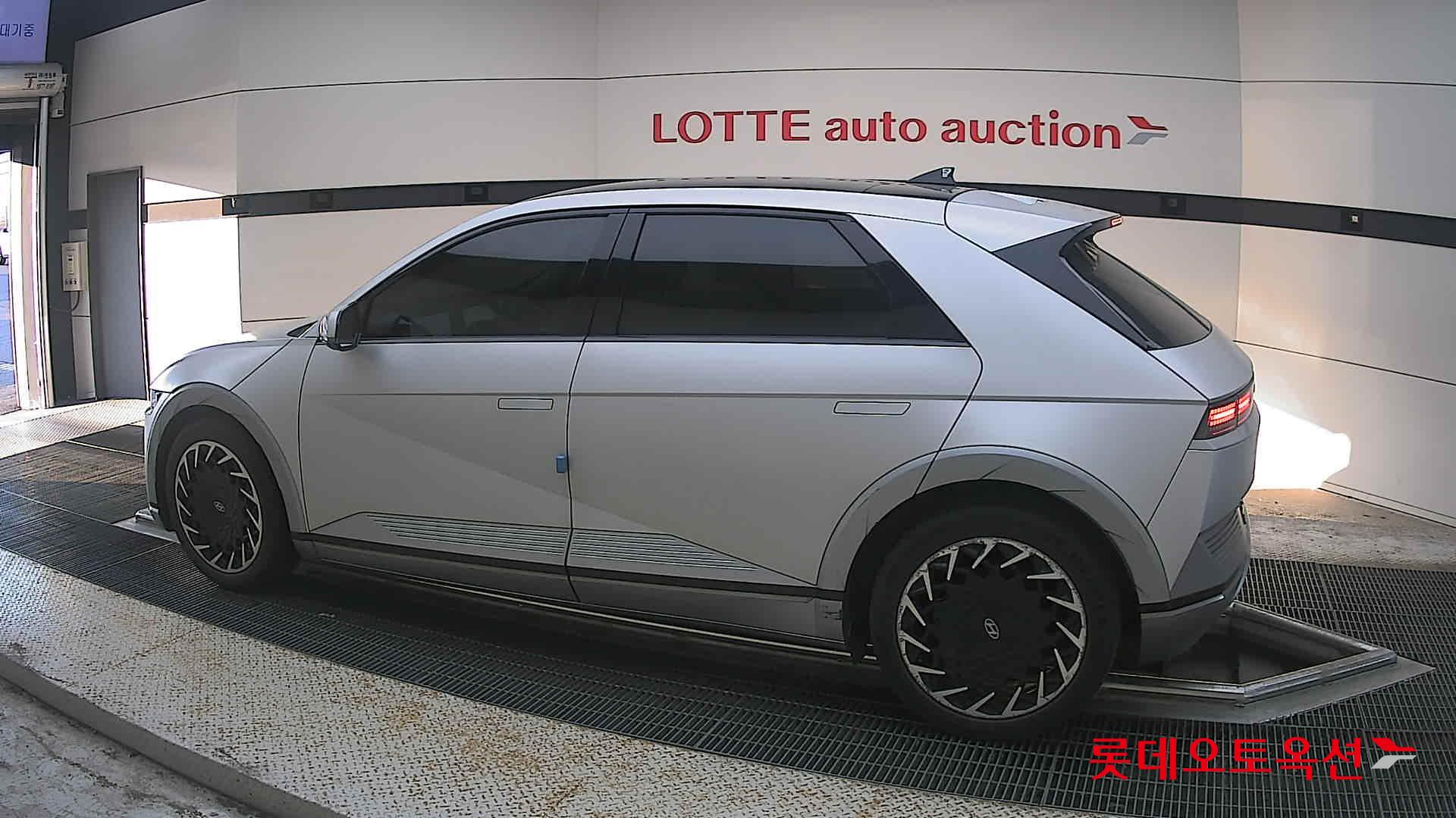 2022 - hyundai ioniq