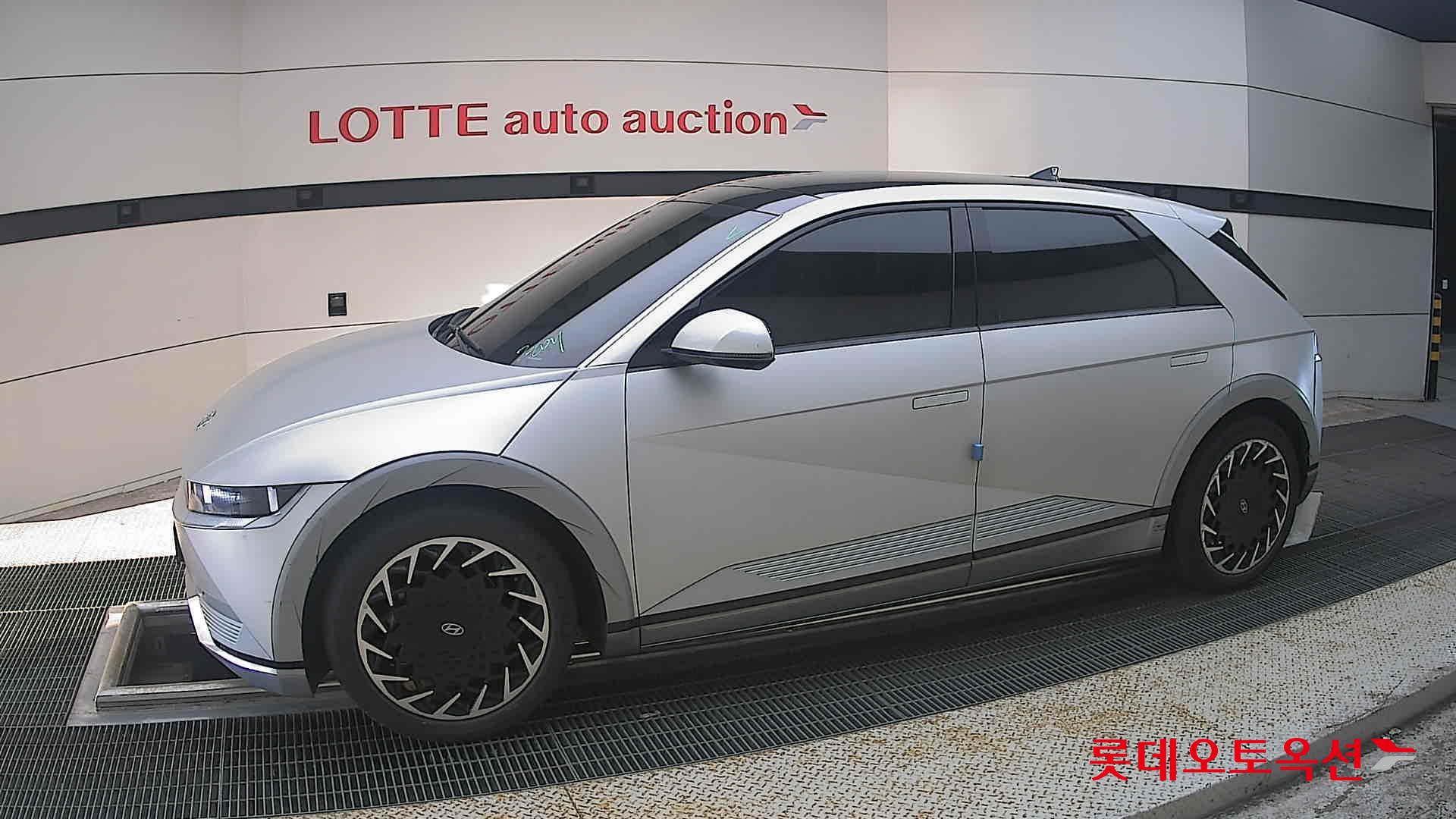 2022 - hyundai ioniq