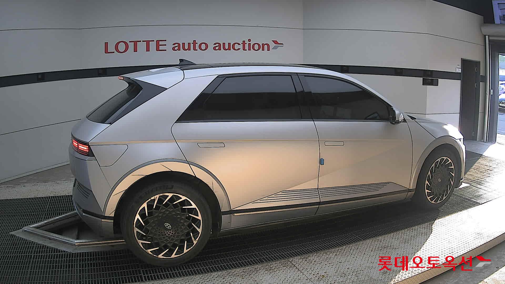 2022 - hyundai ioniq