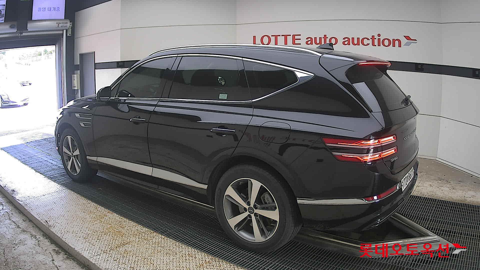 2023 - genesis gv80