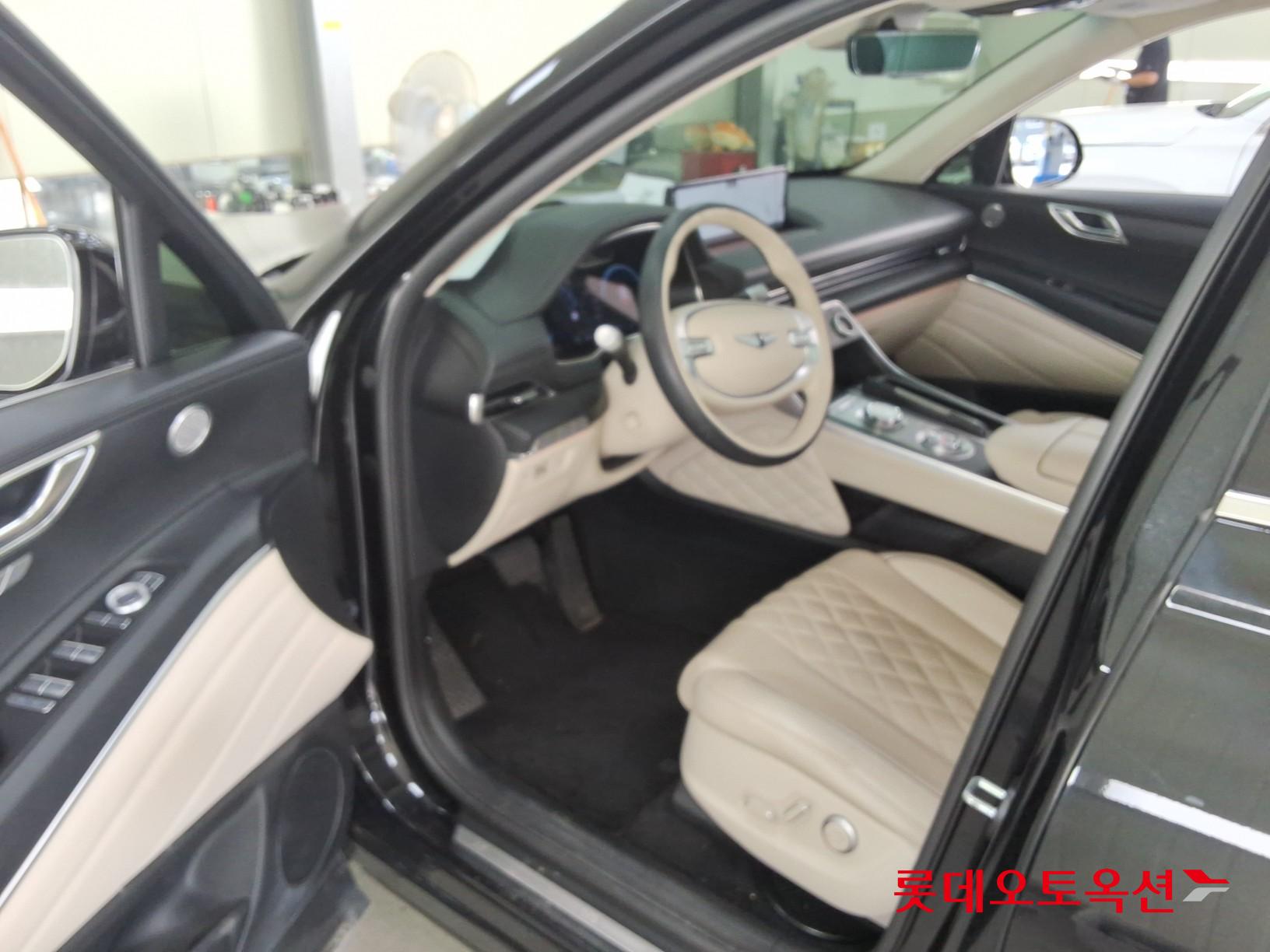 2023 - genesis gv80
