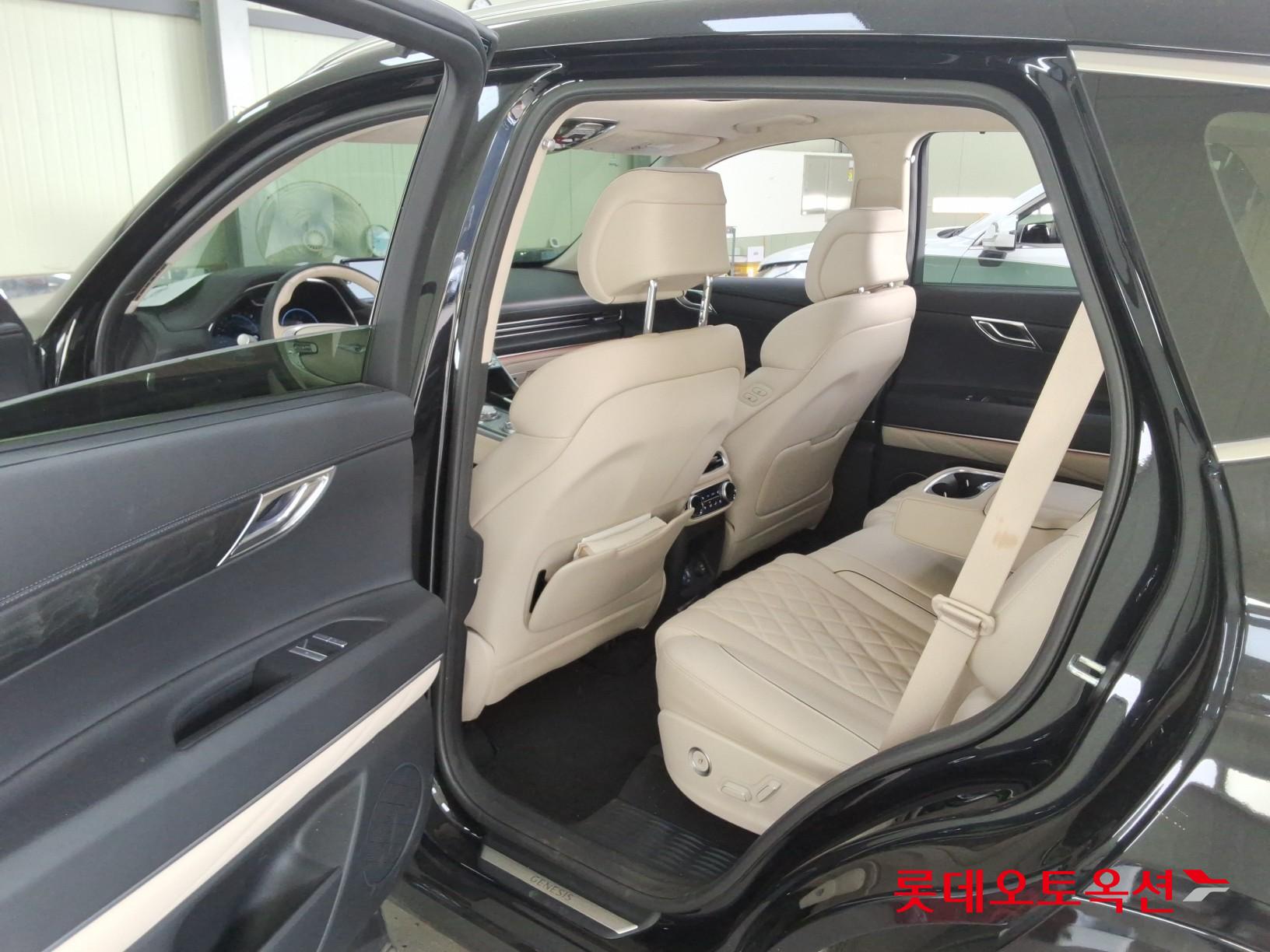 2023 - genesis gv80