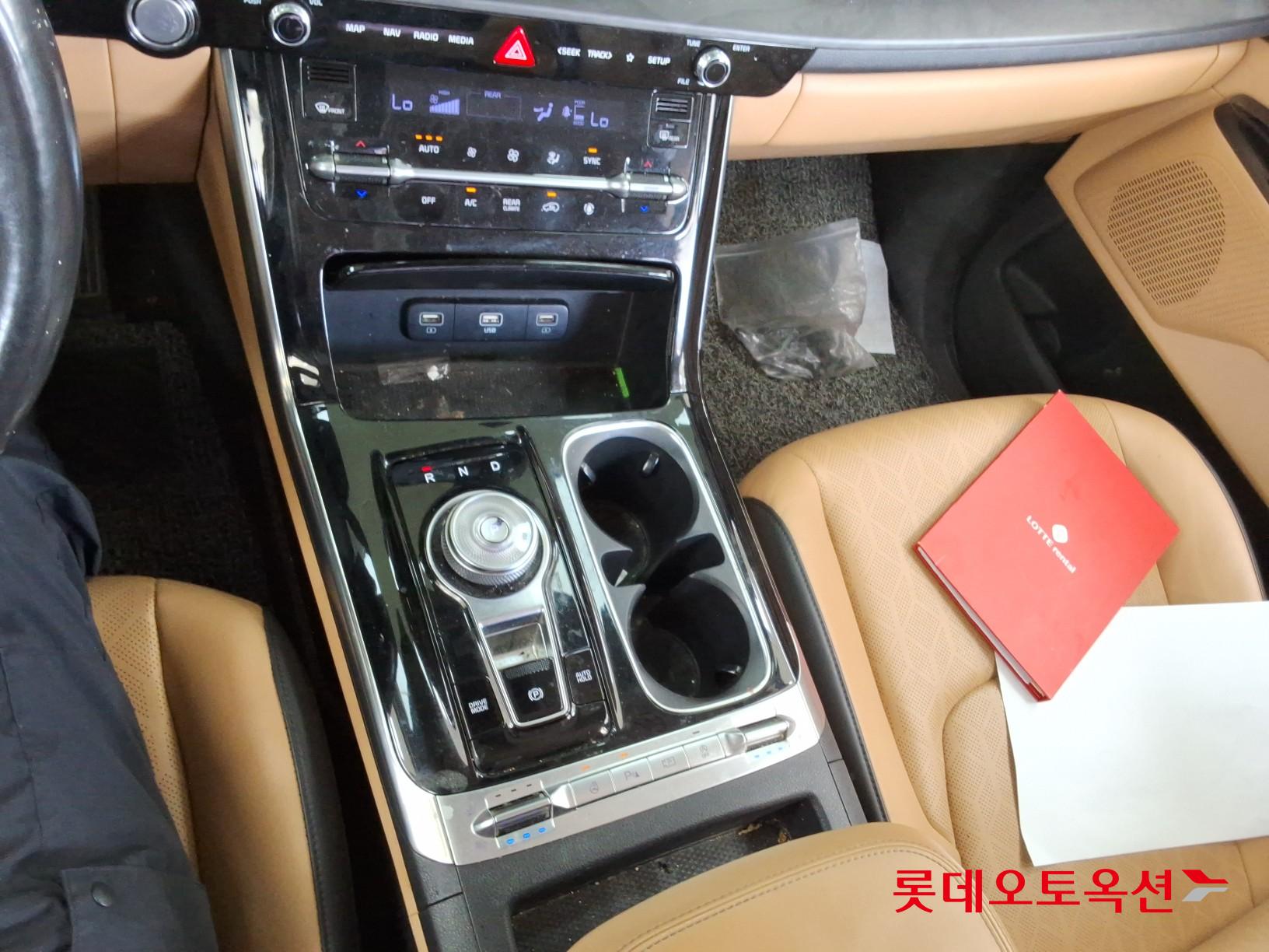 2021 - kia carnival