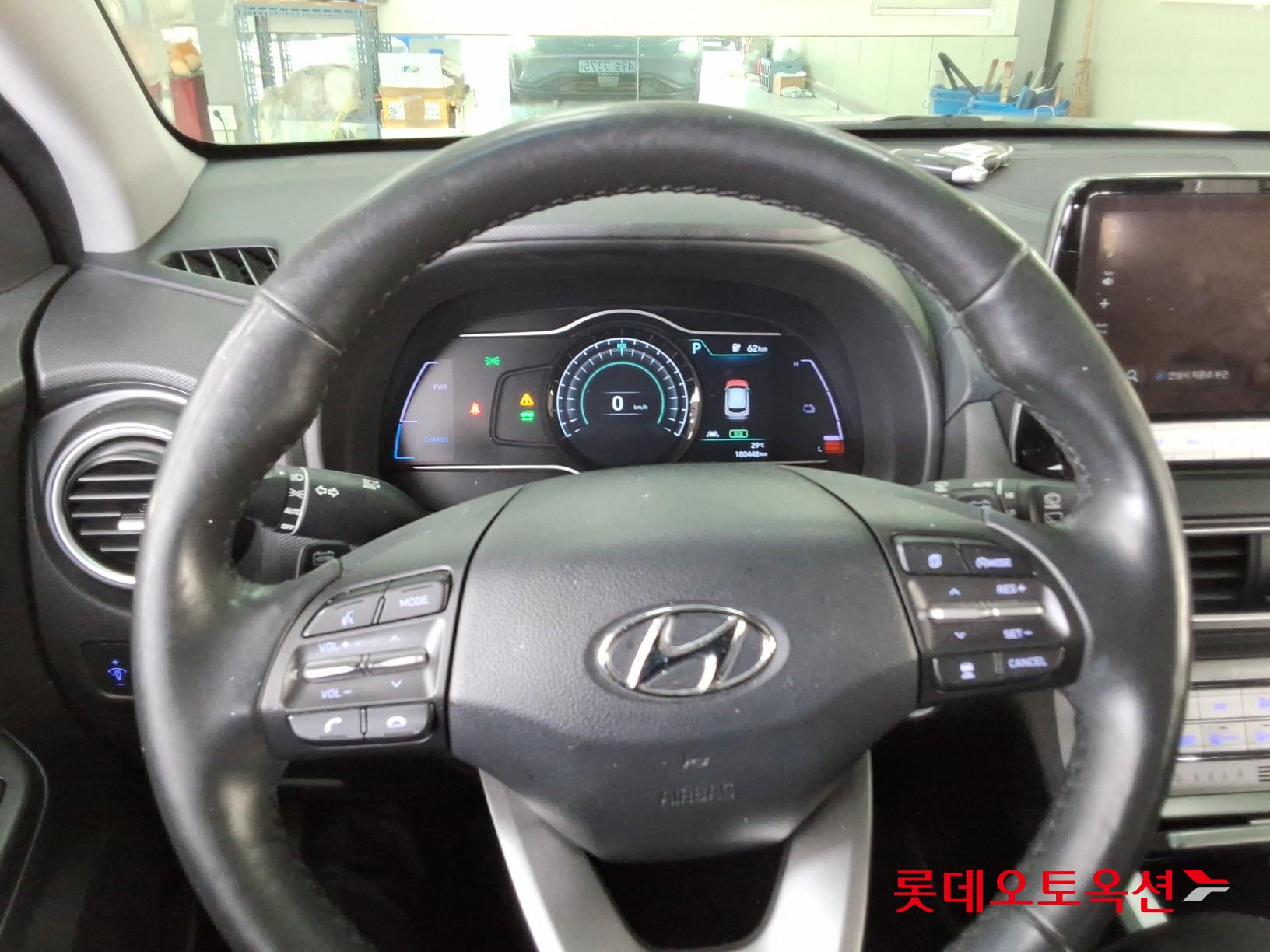 2020 - hyundai kona