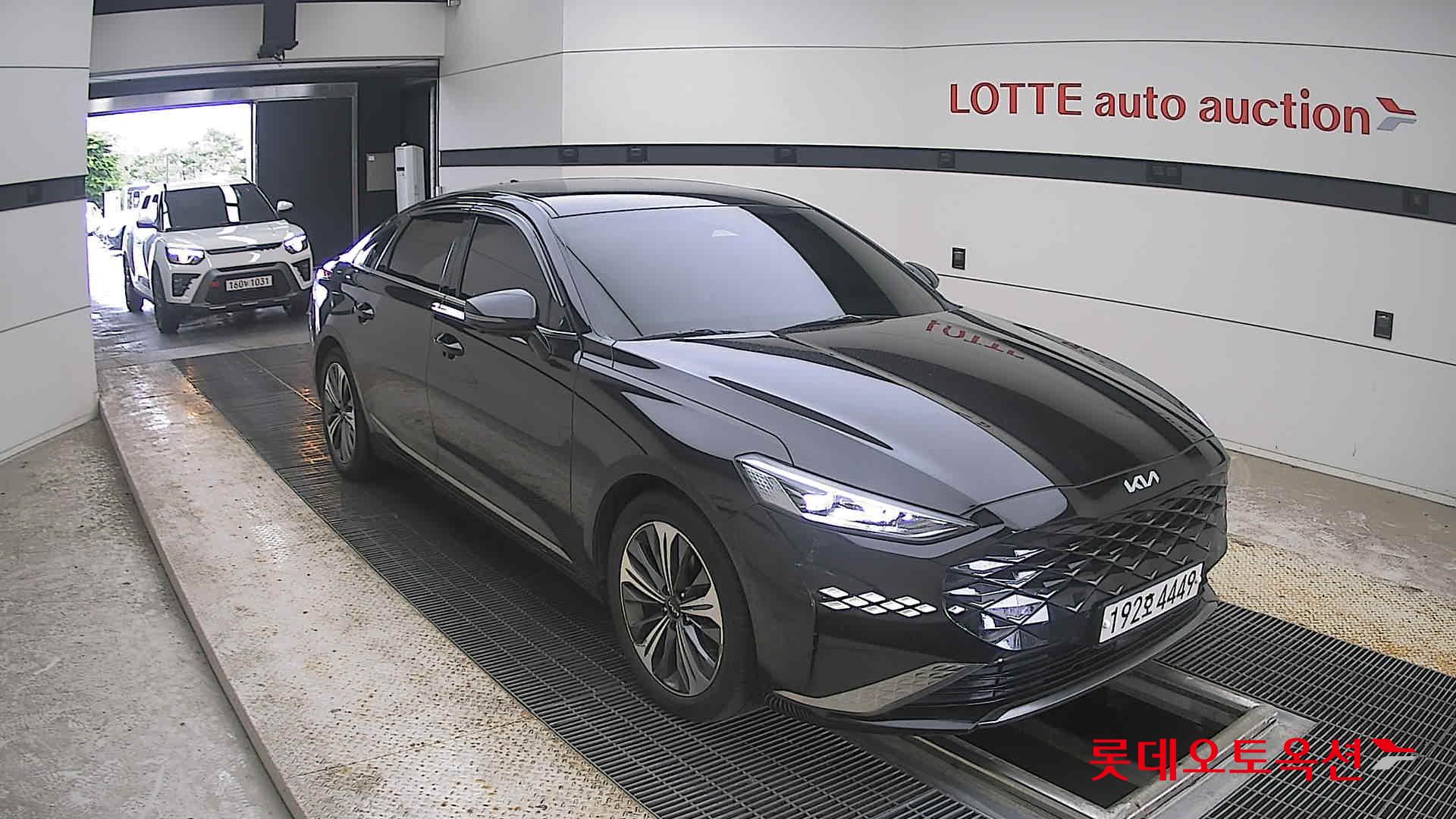 2023 - kia k8