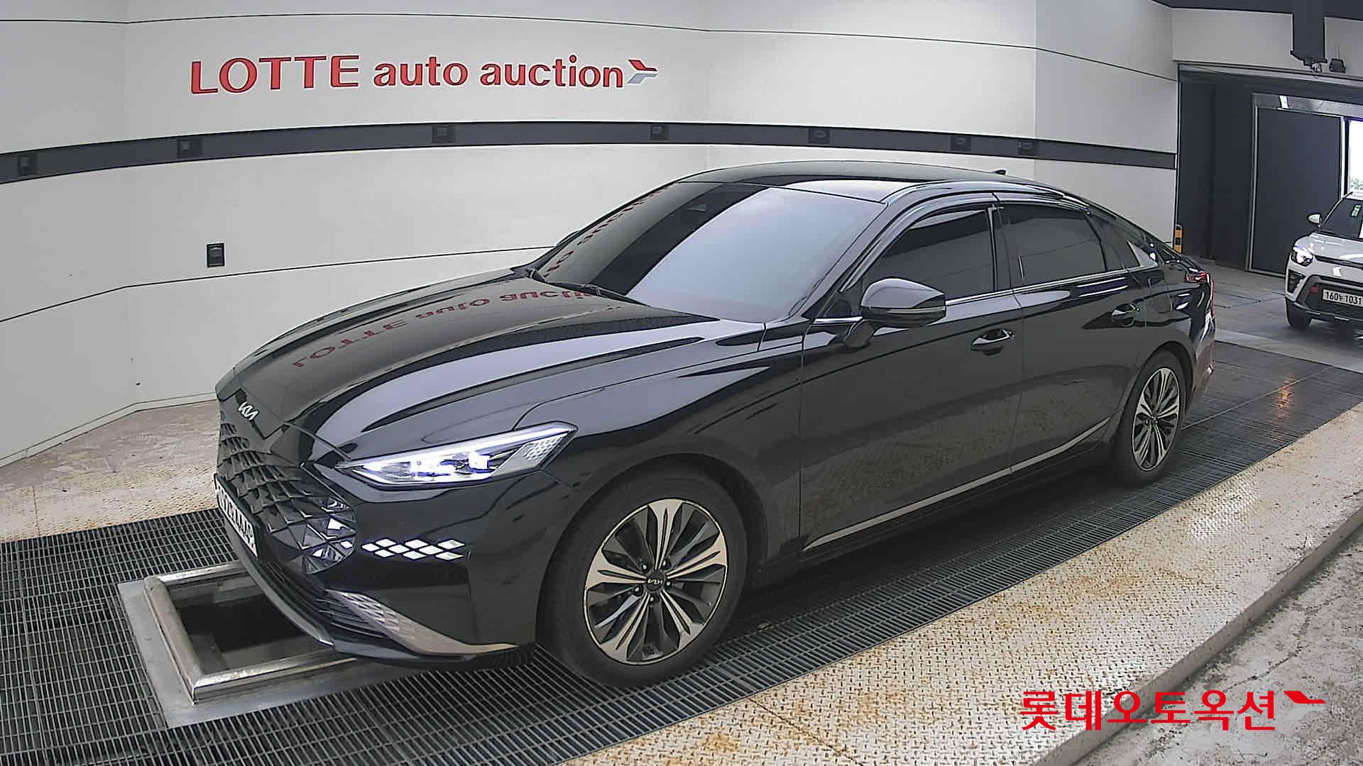 2023 - kia k8