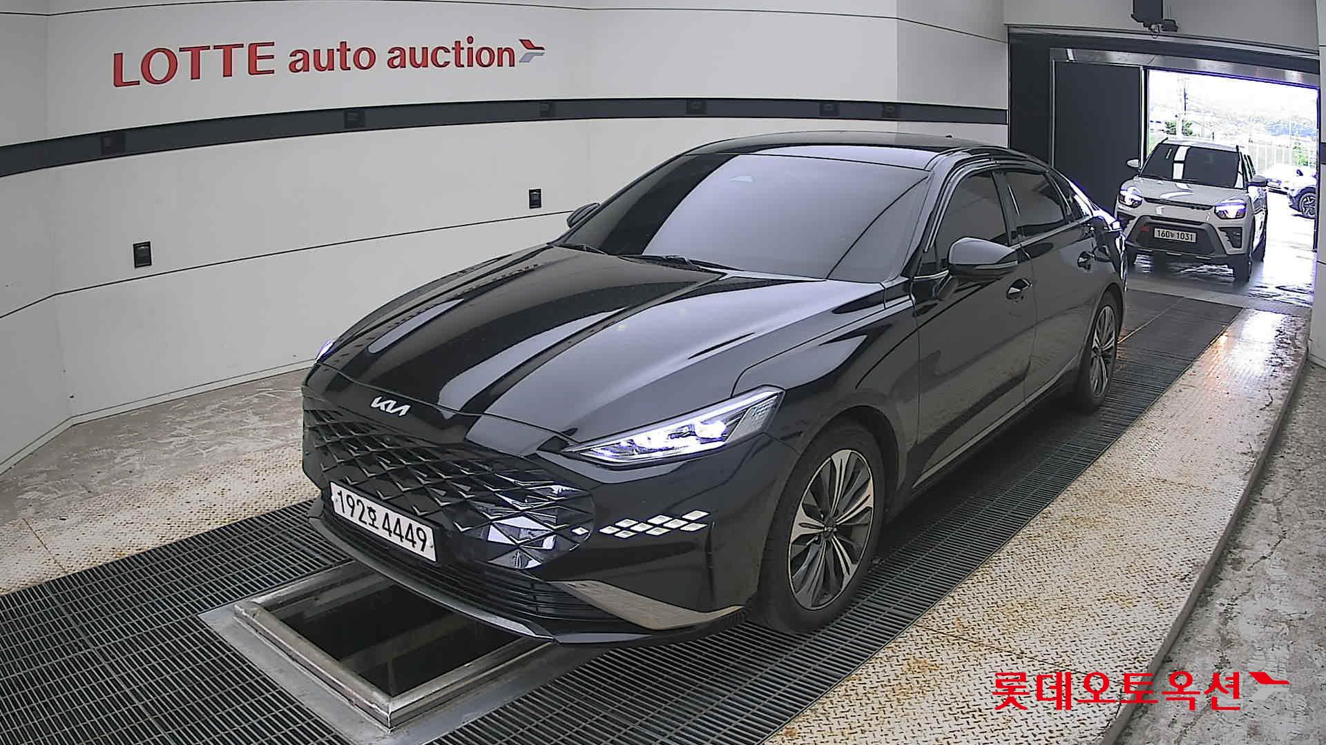 2023 - kia k8