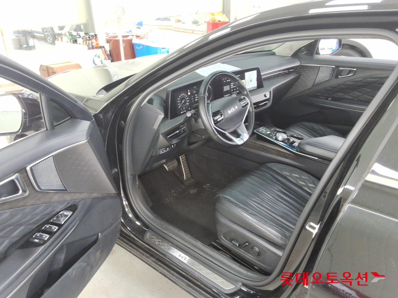 2023 - kia k8