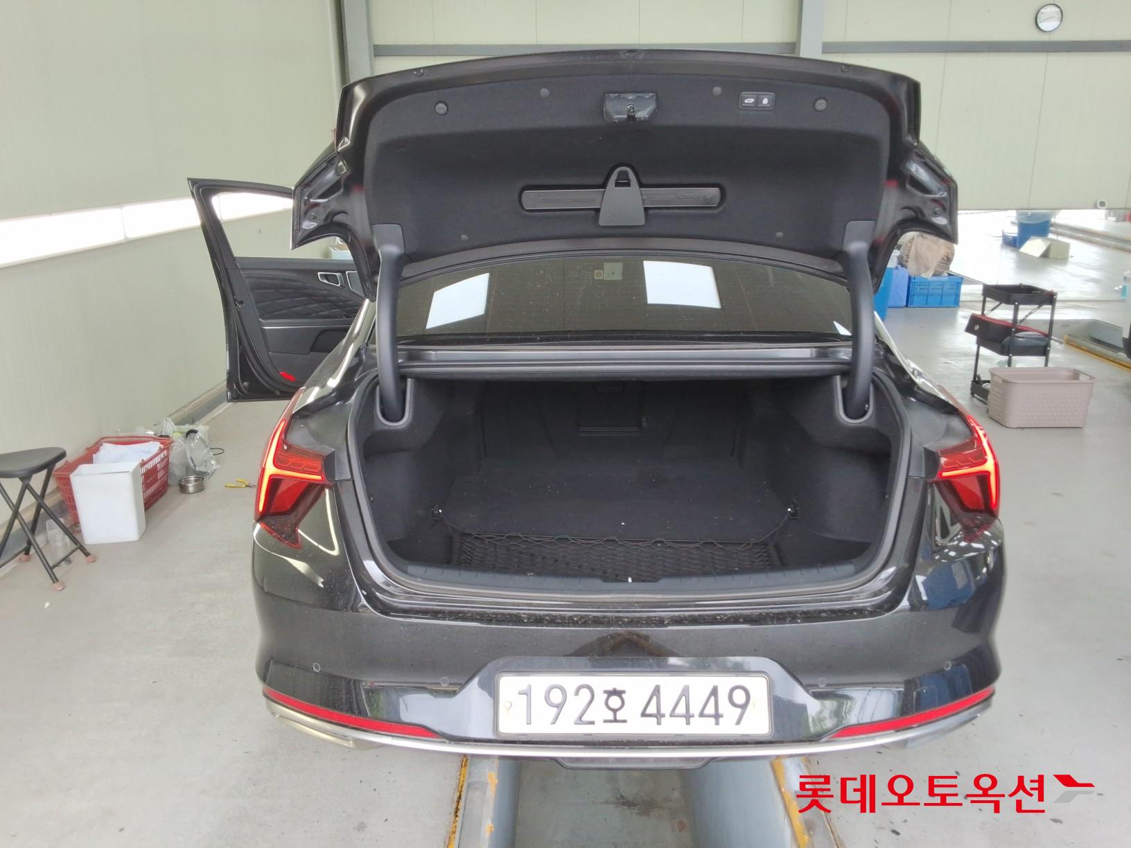 2023 - kia k8