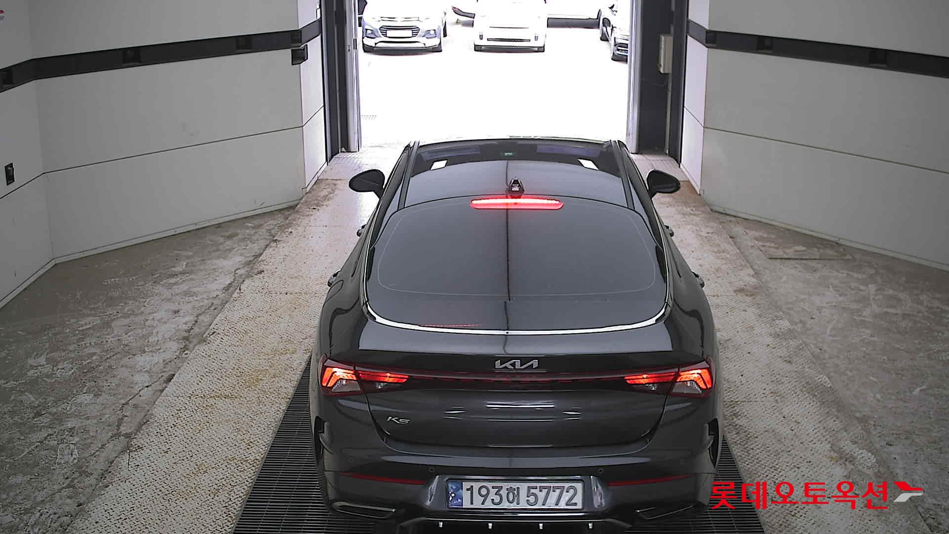 2022 - kia k5