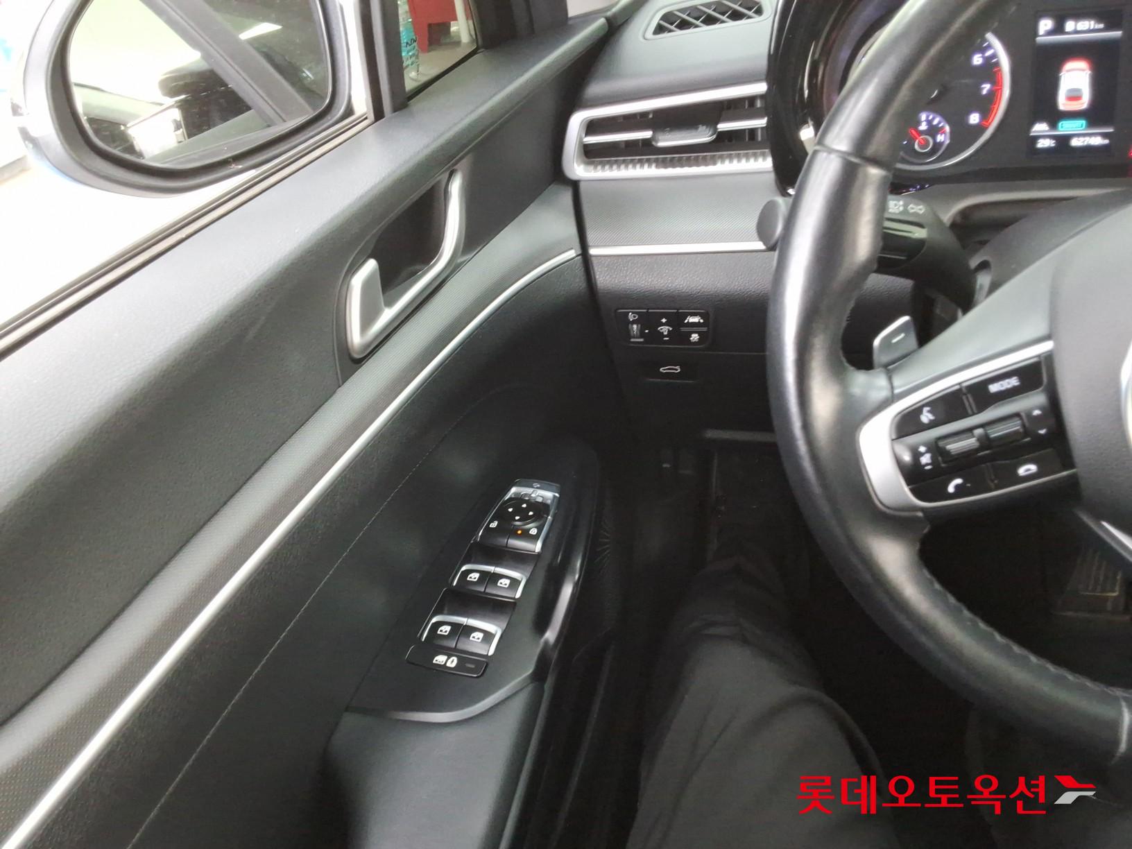 2022 - kia k5