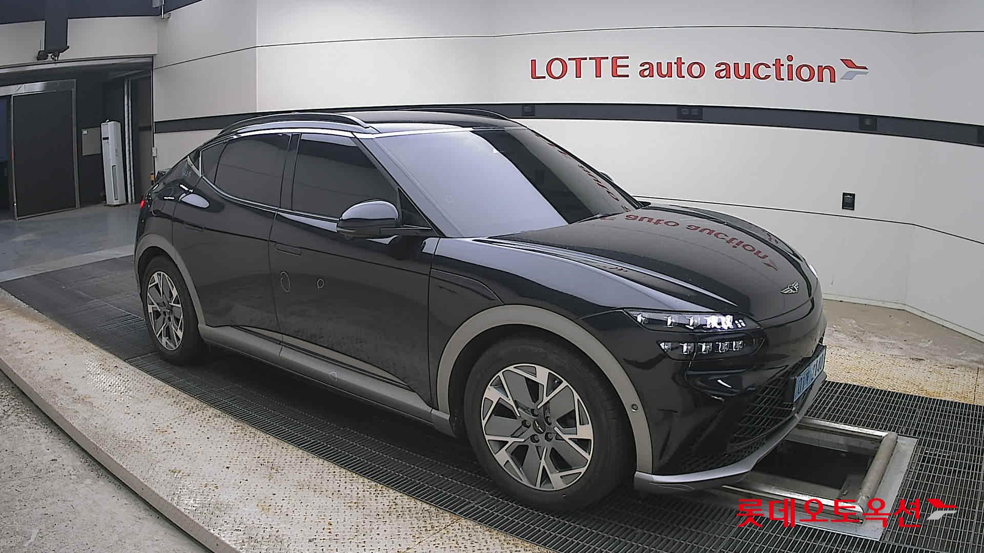 2022 - genesis gv60