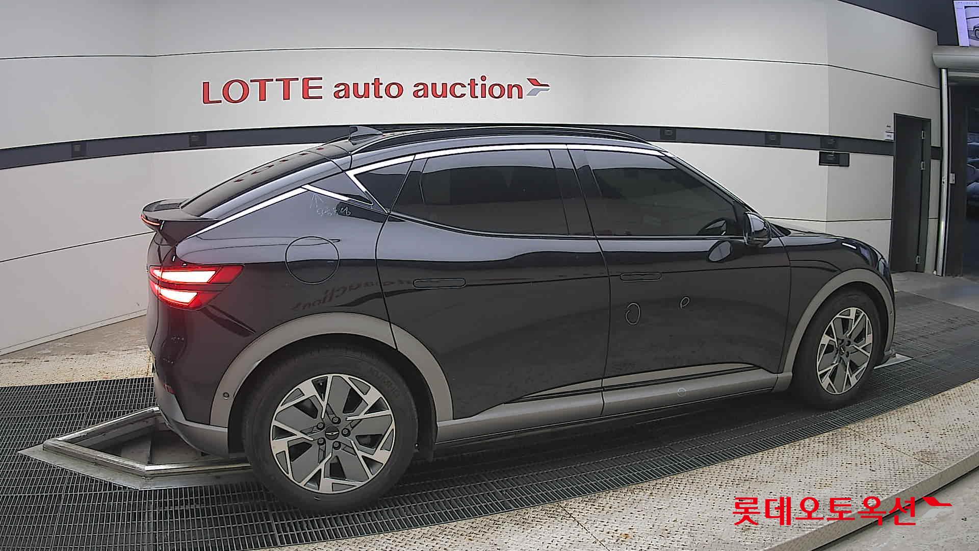2022 - genesis gv60