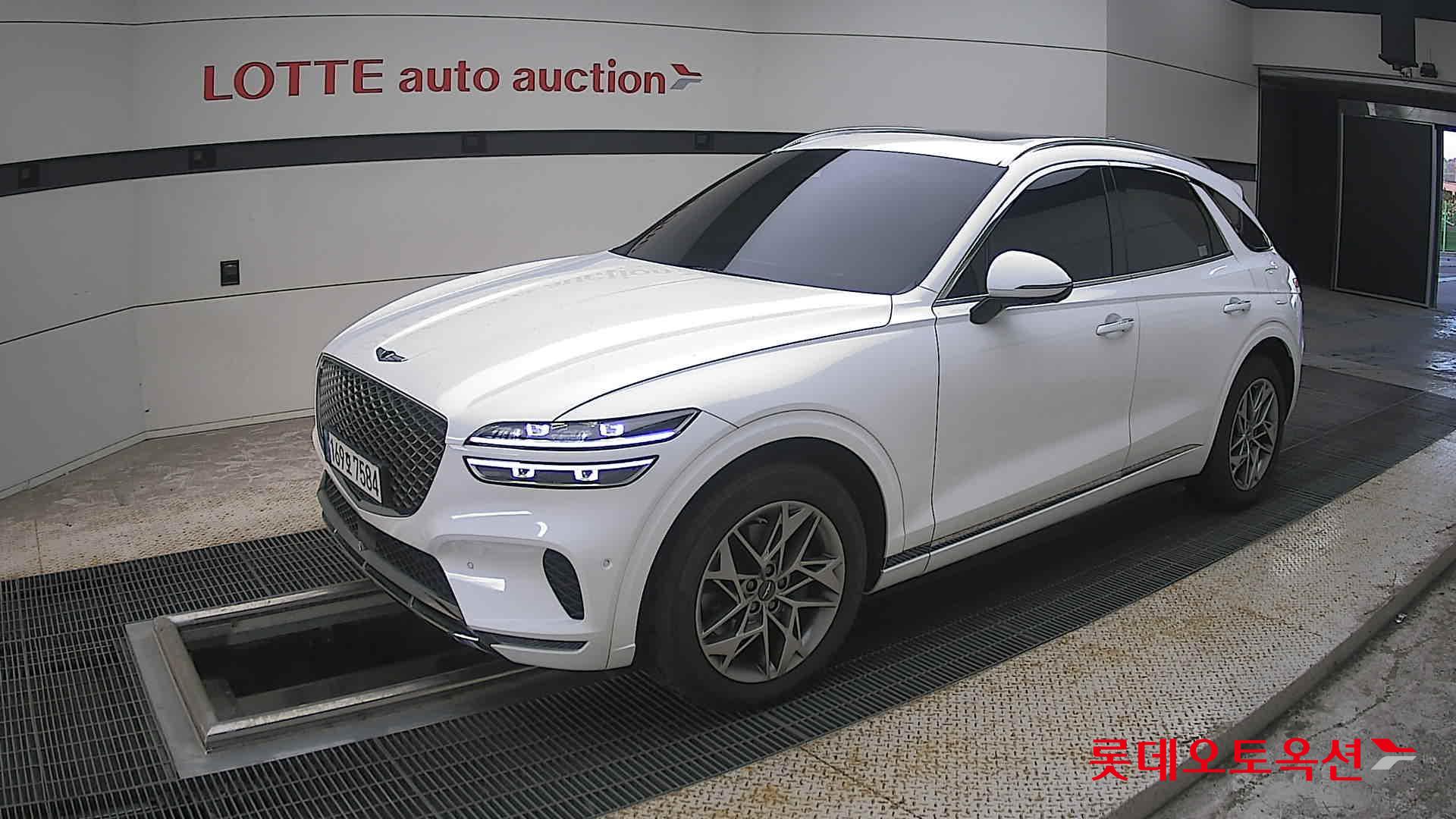 2022 - genesis gv70