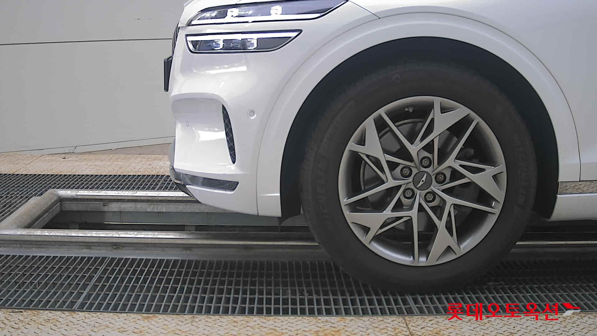 2022 - genesis gv70