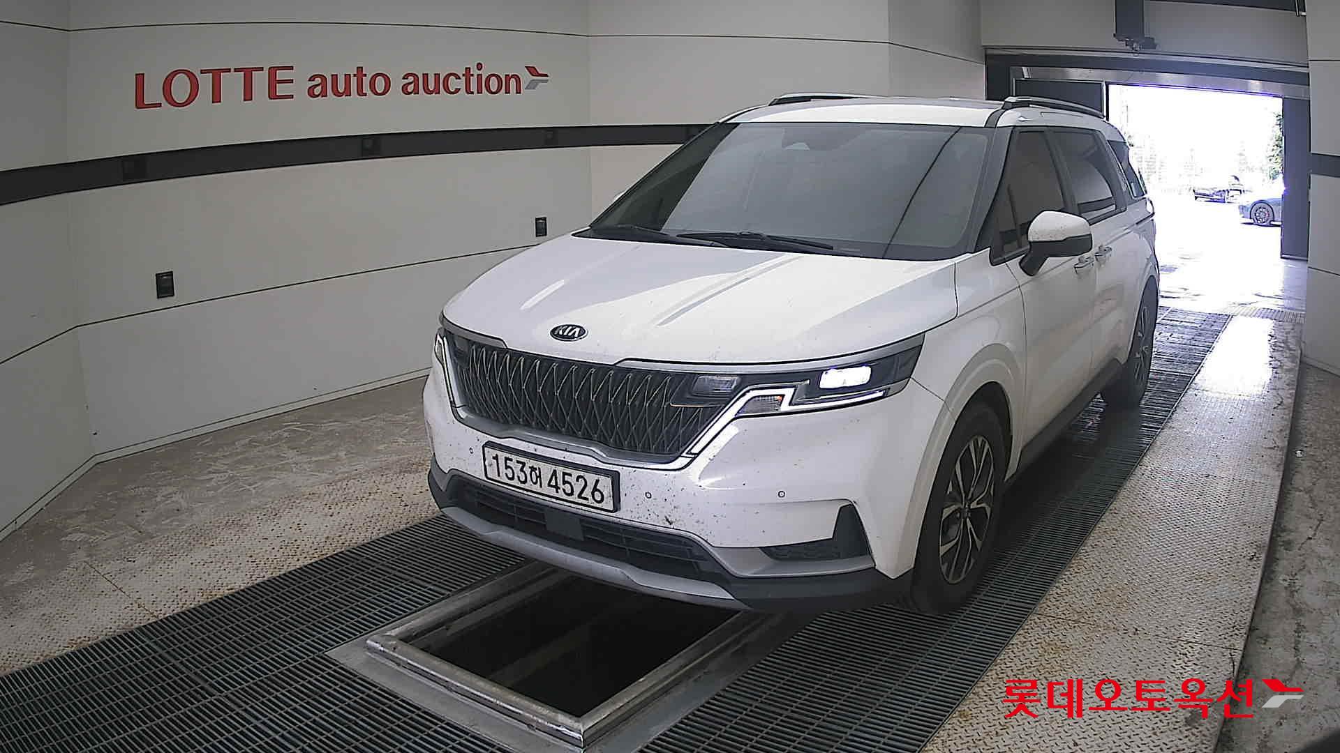 2021 - kia carnival