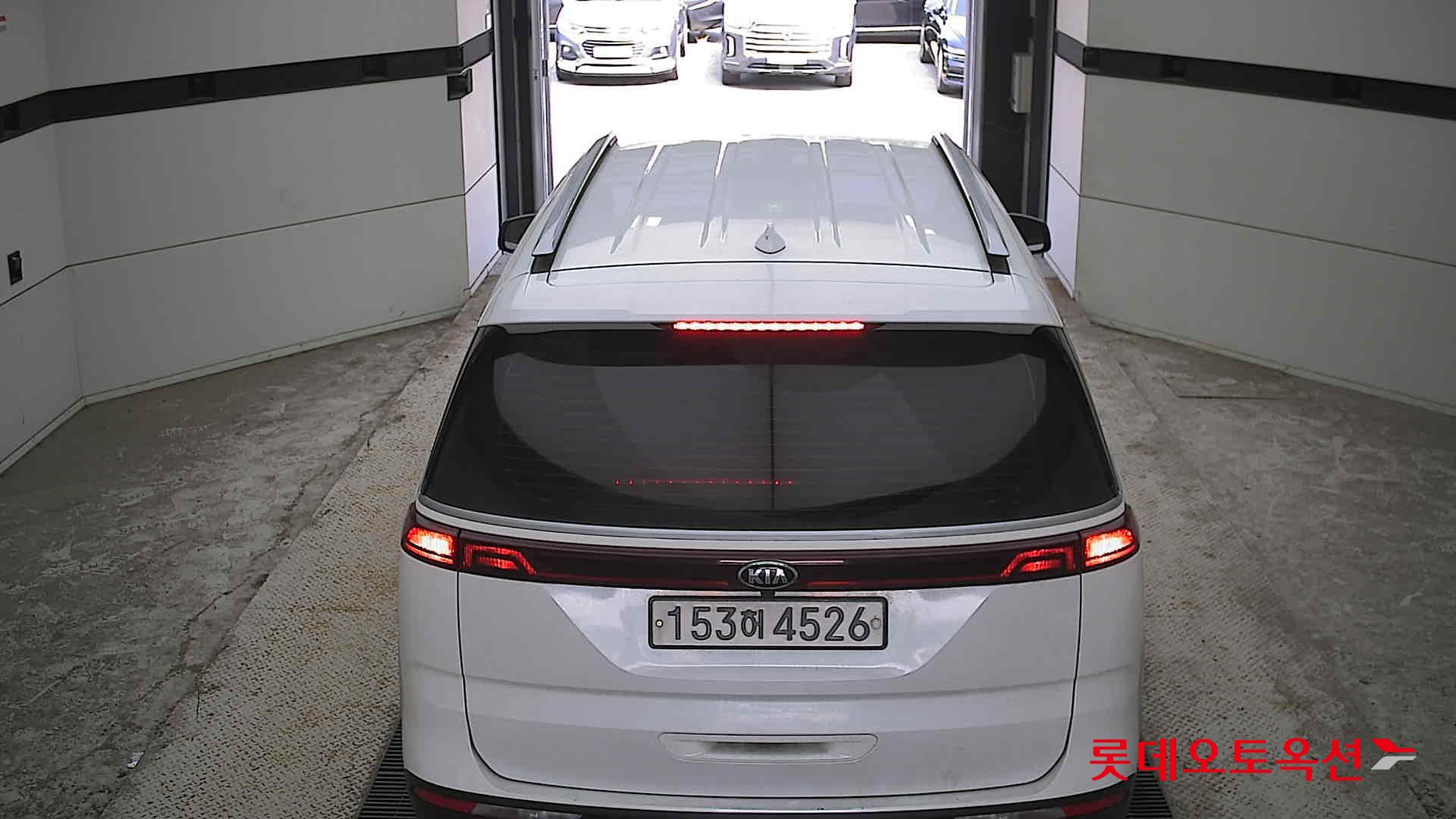 2021 - kia carnival