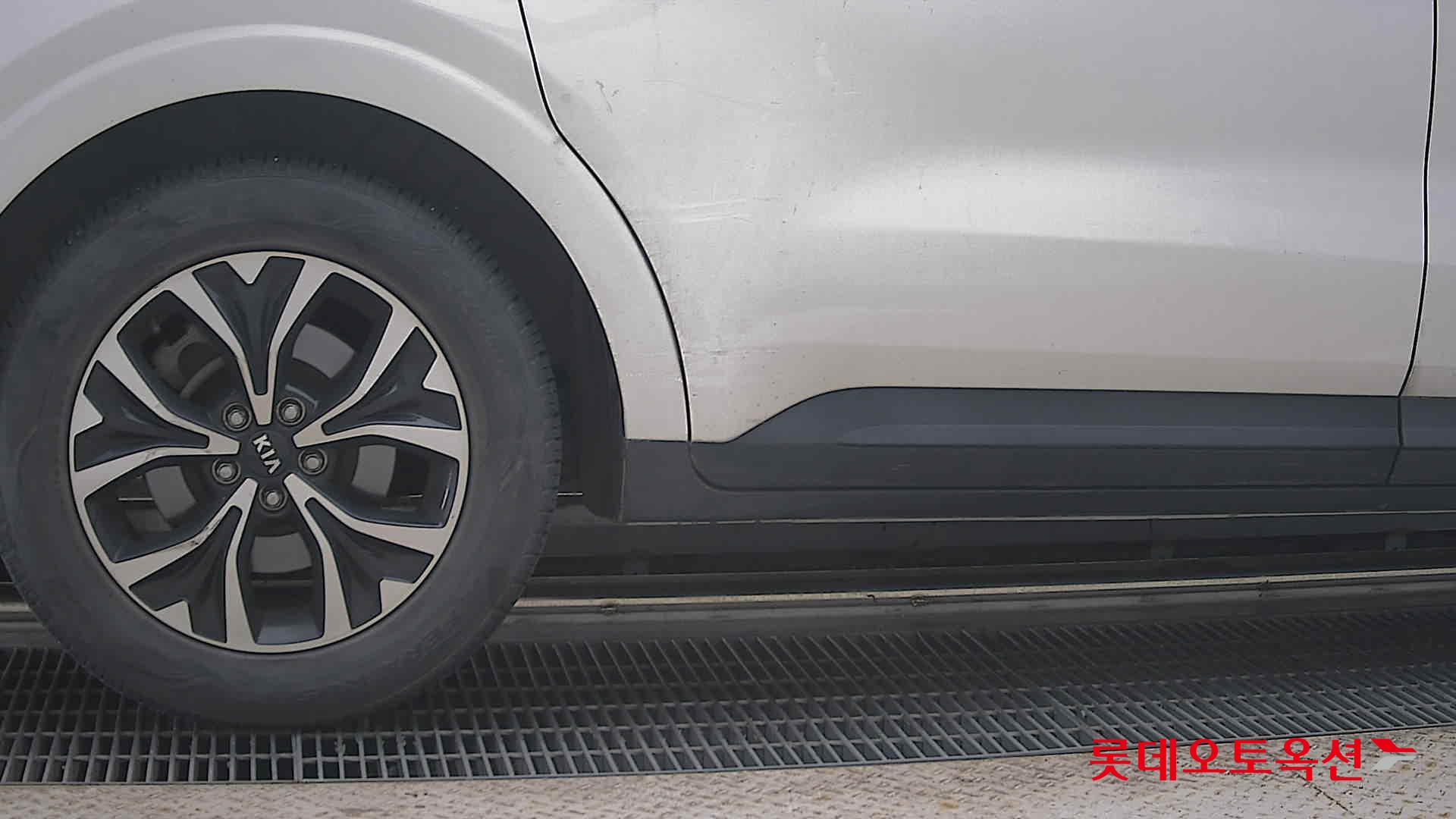 2021 - kia carnival