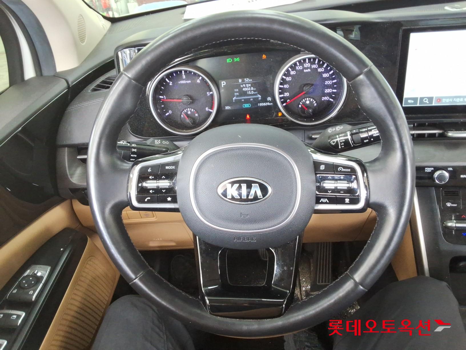 2021 - kia carnival