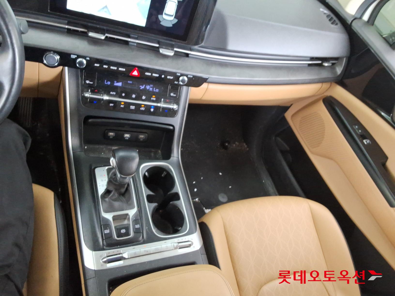 2021 - kia carnival