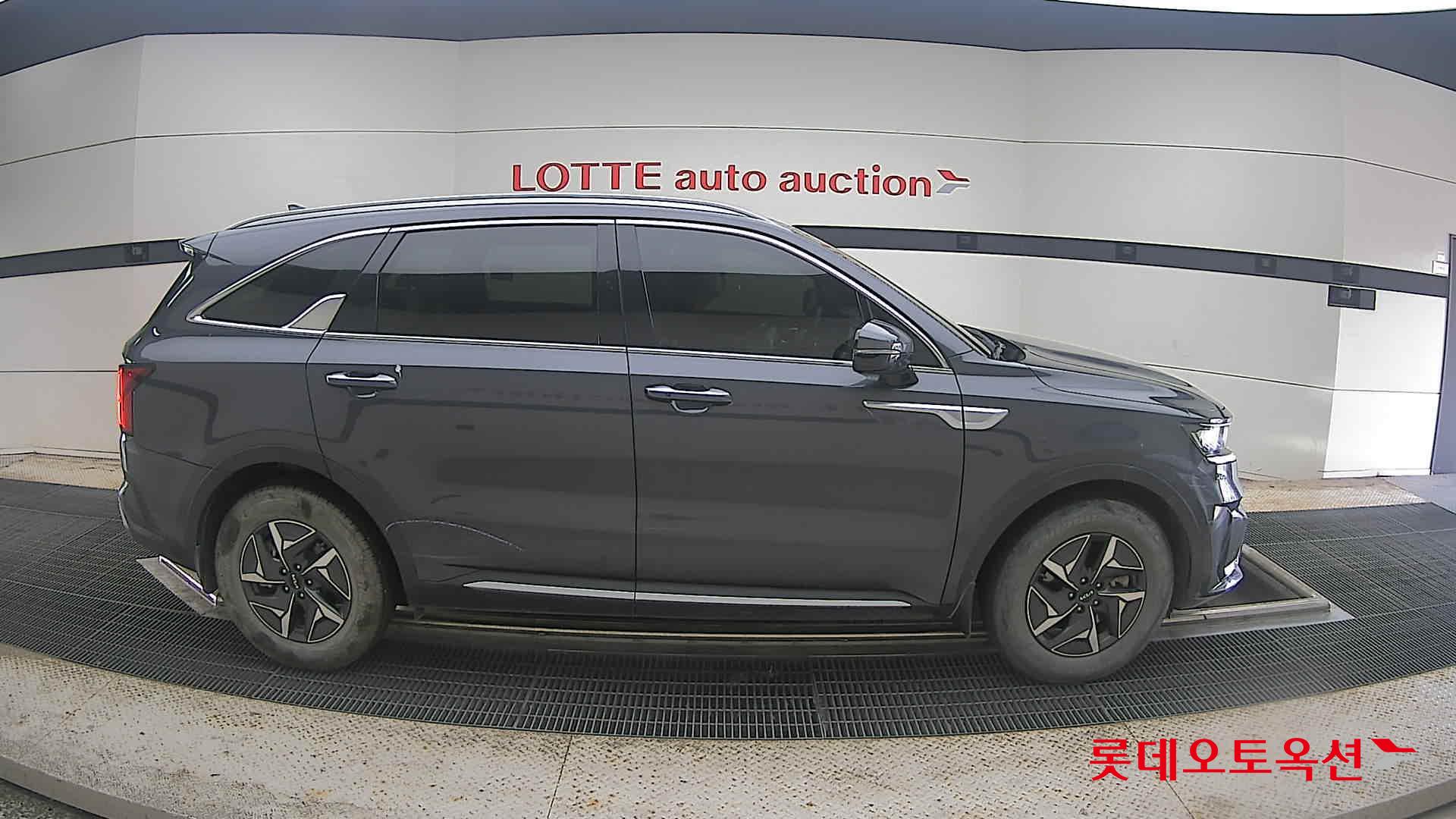 2023 - kia sorento