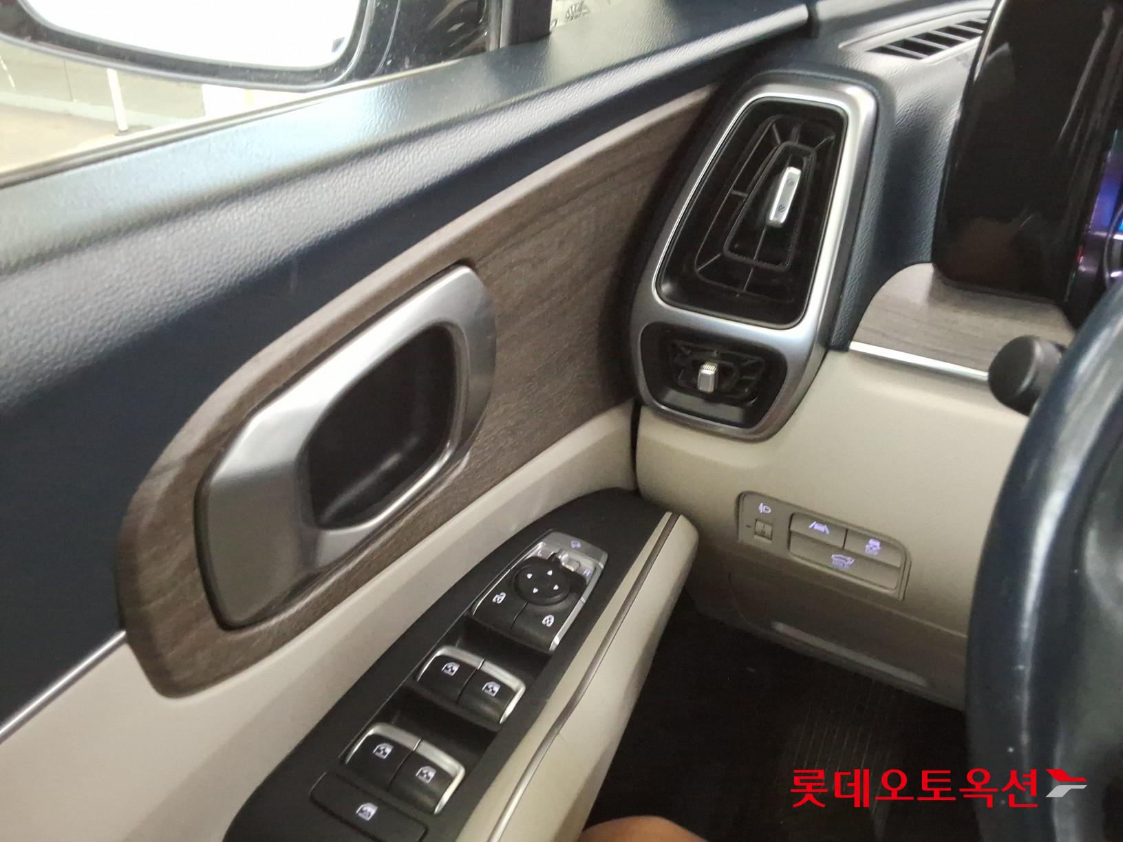 2023 - kia sorento