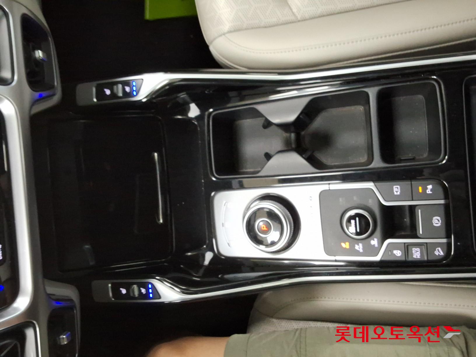 2023 - kia sorento