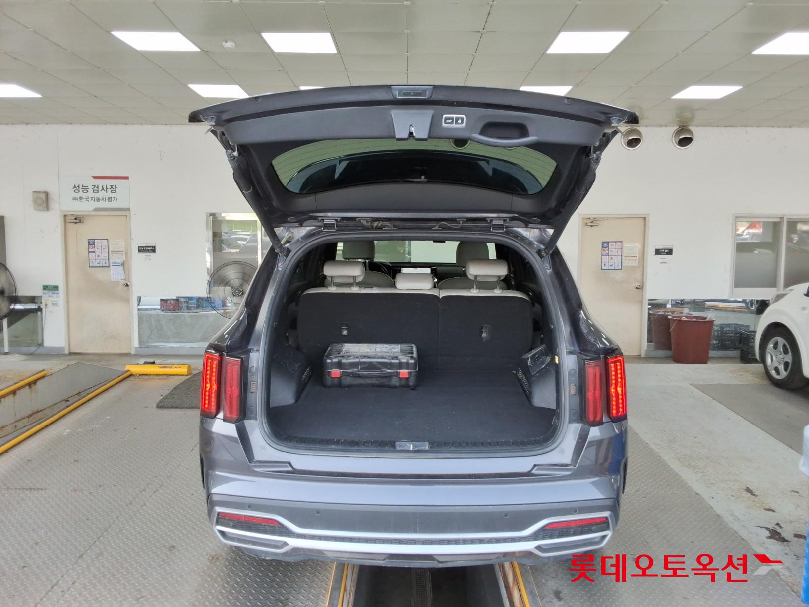 2023 - kia sorento