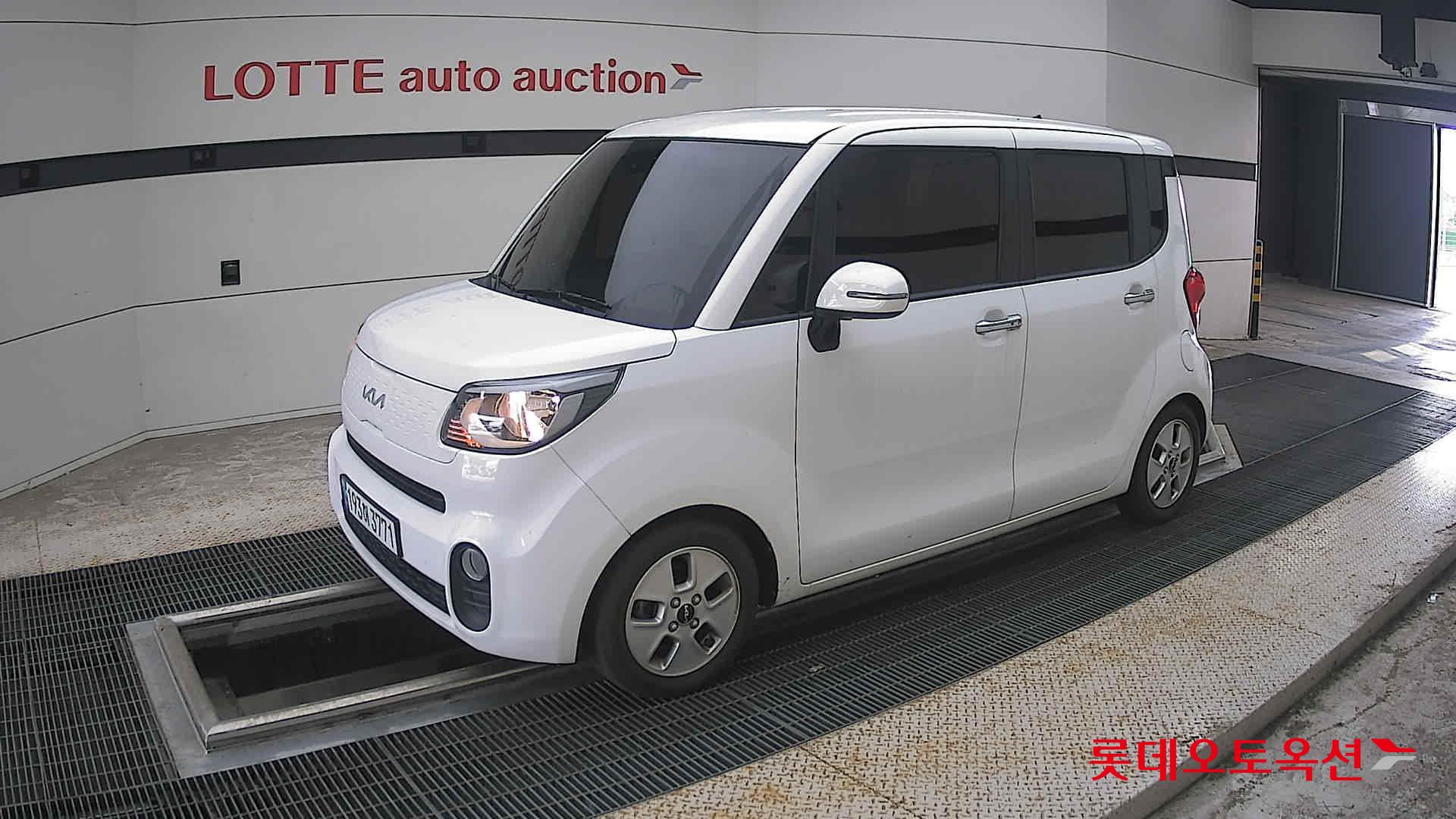 2022 - kia ray