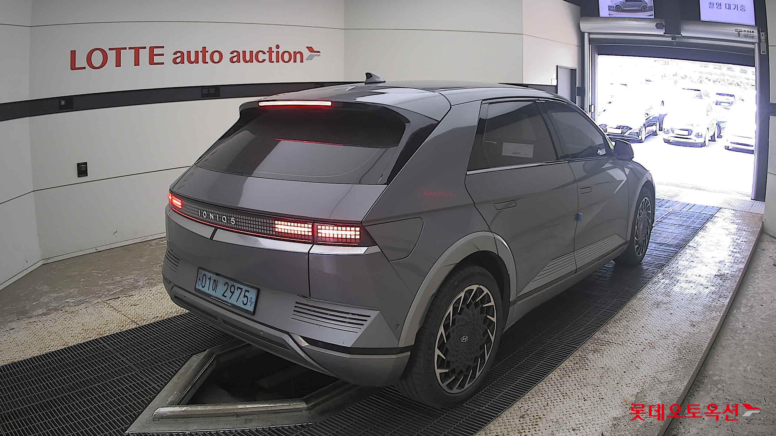 2022 - hyundai ioniq