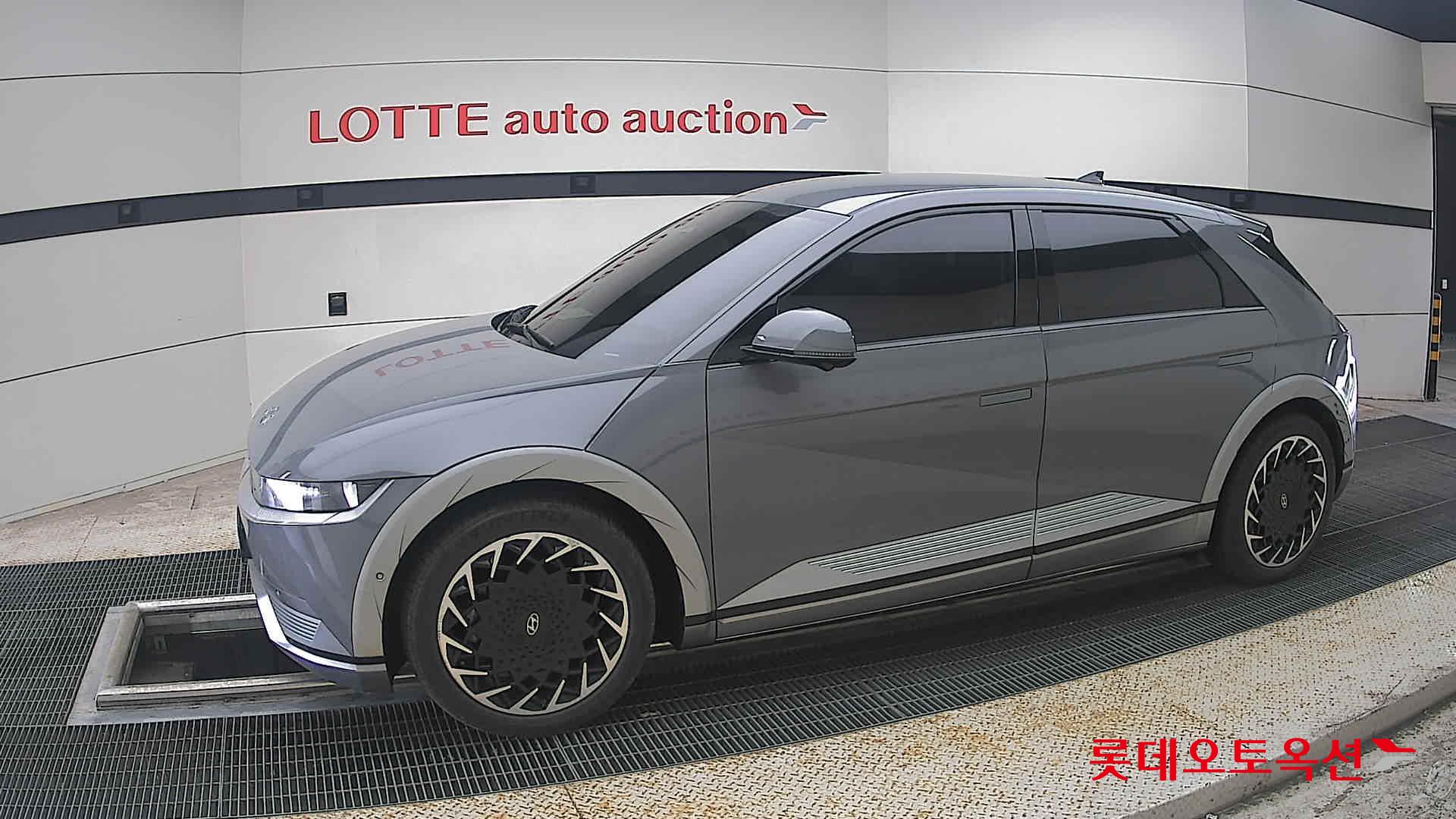 2022 - hyundai ioniq