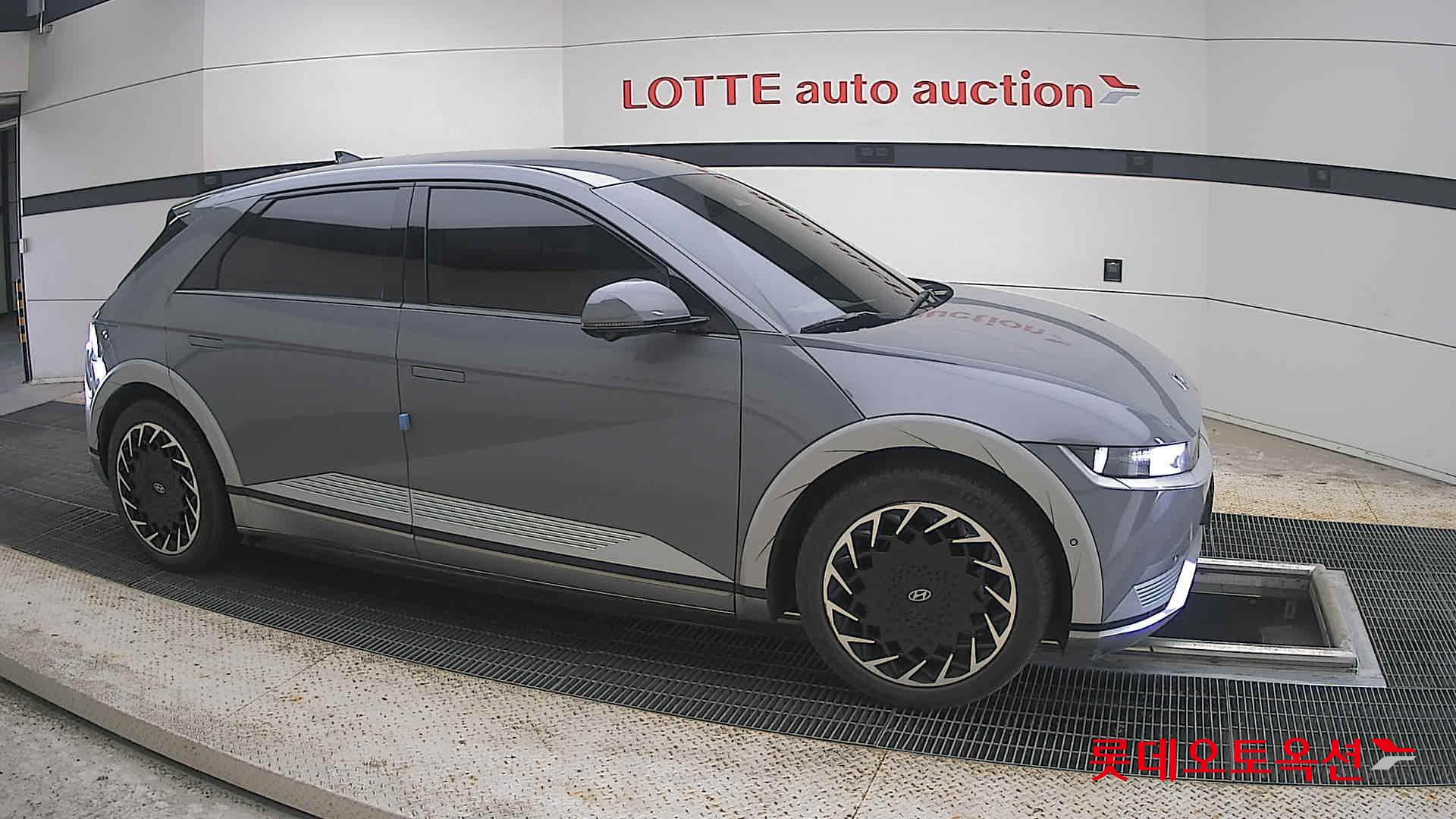 2022 - hyundai ioniq