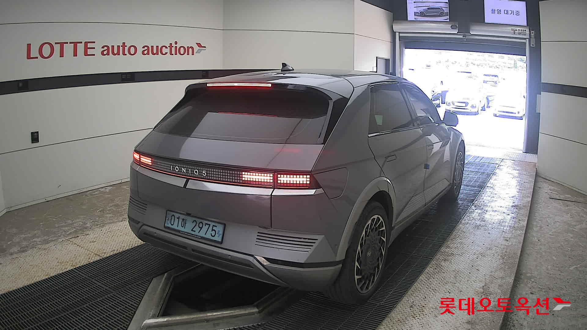 2022 - hyundai ioniq