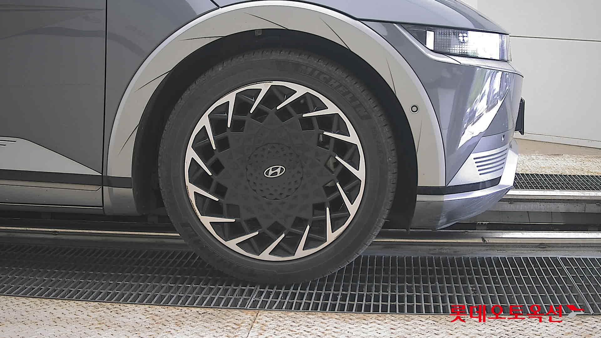 2022 - hyundai ioniq